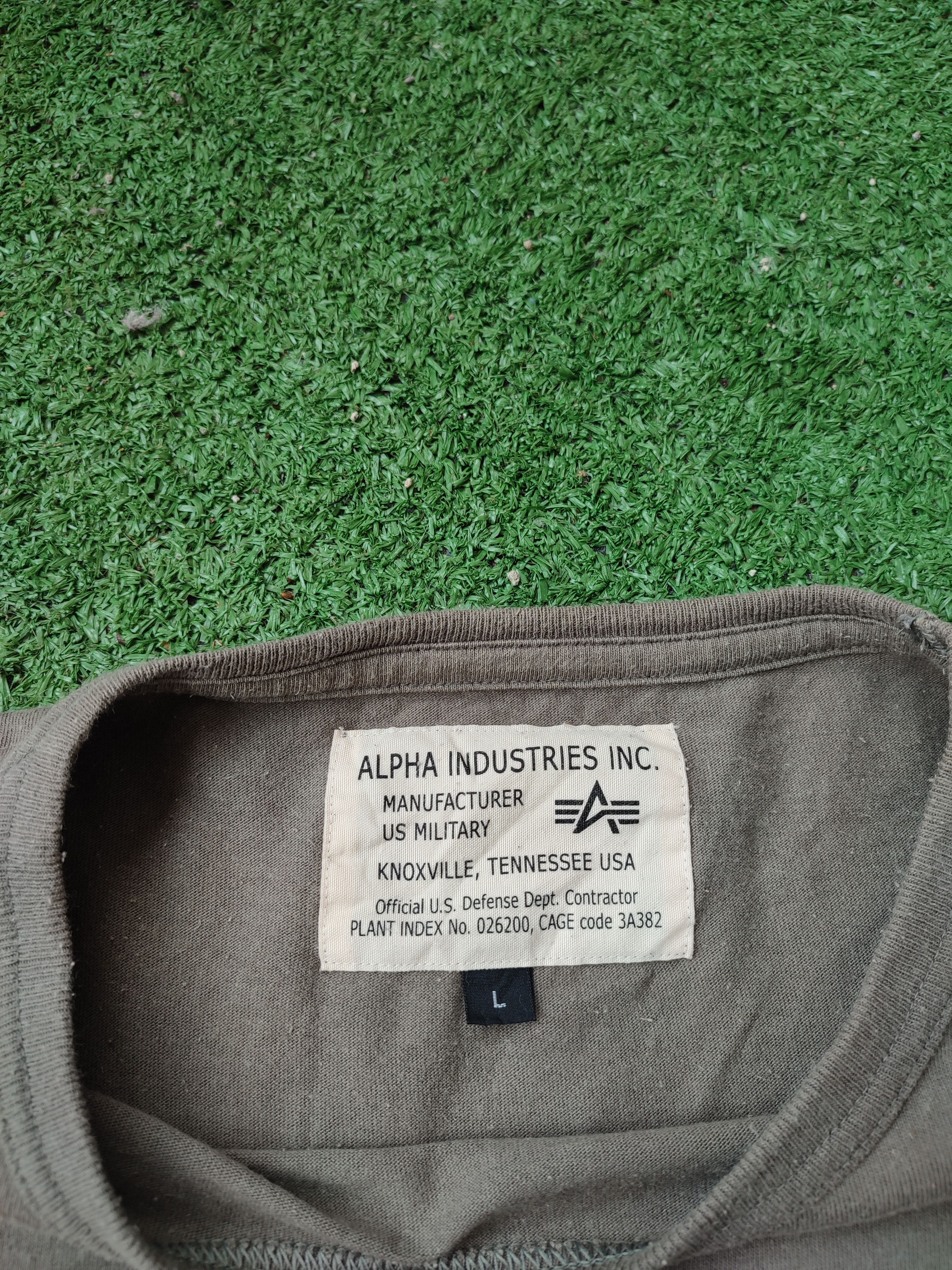 Alpha Industries 💥90s💥 Vintage Alpha Industries Big Logo Tees Size US L / EU 52-54 / 3 - 6 Thumbnail