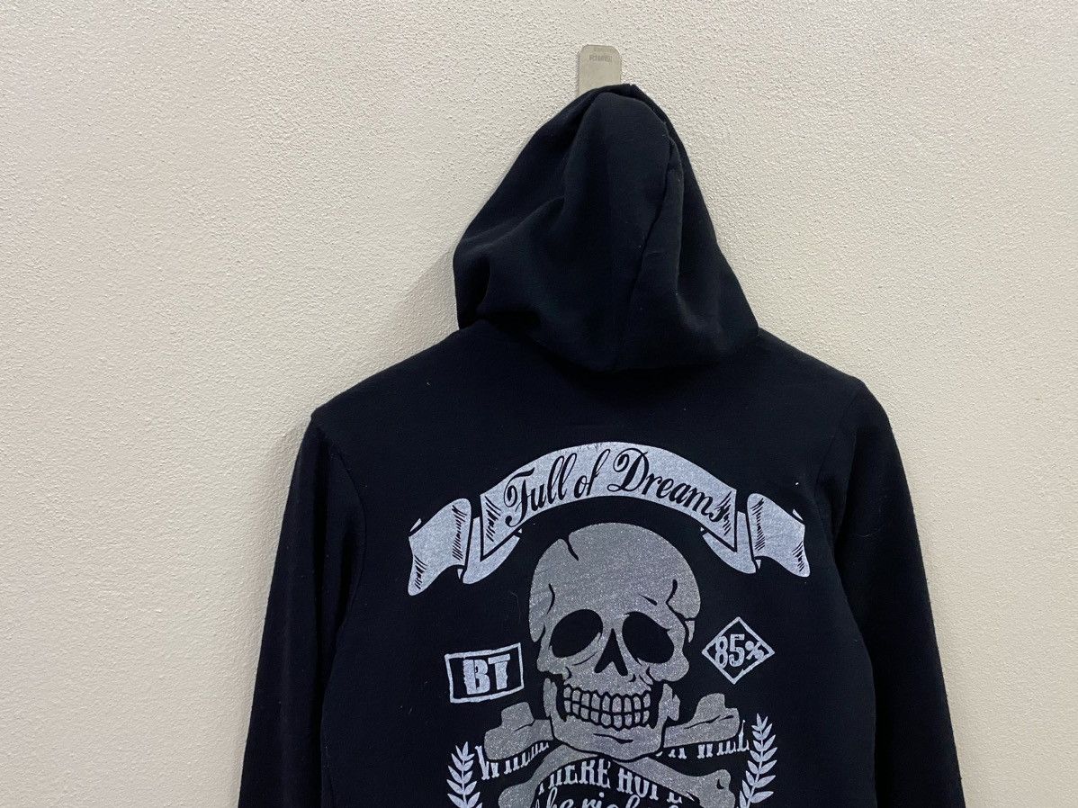 Japanese Brand Vtg Flag Stone Skull Hoodie Size US S / EU 44-46 / 1 - 3 Thumbnail