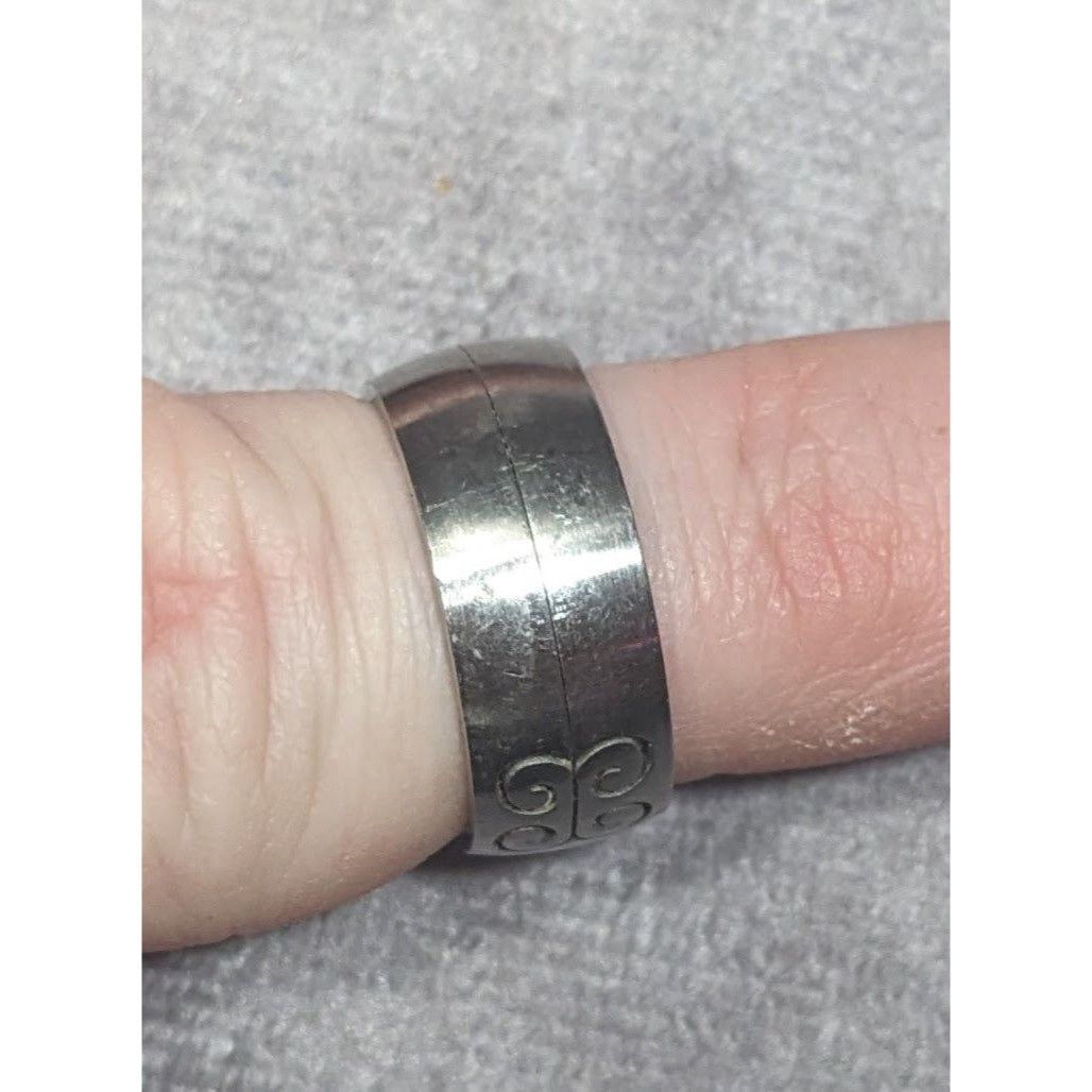 Other Vintage Floral Engraved Silver Tone Wide Band Ring Size 6 Size ONE SIZE - 5 Thumbnail
