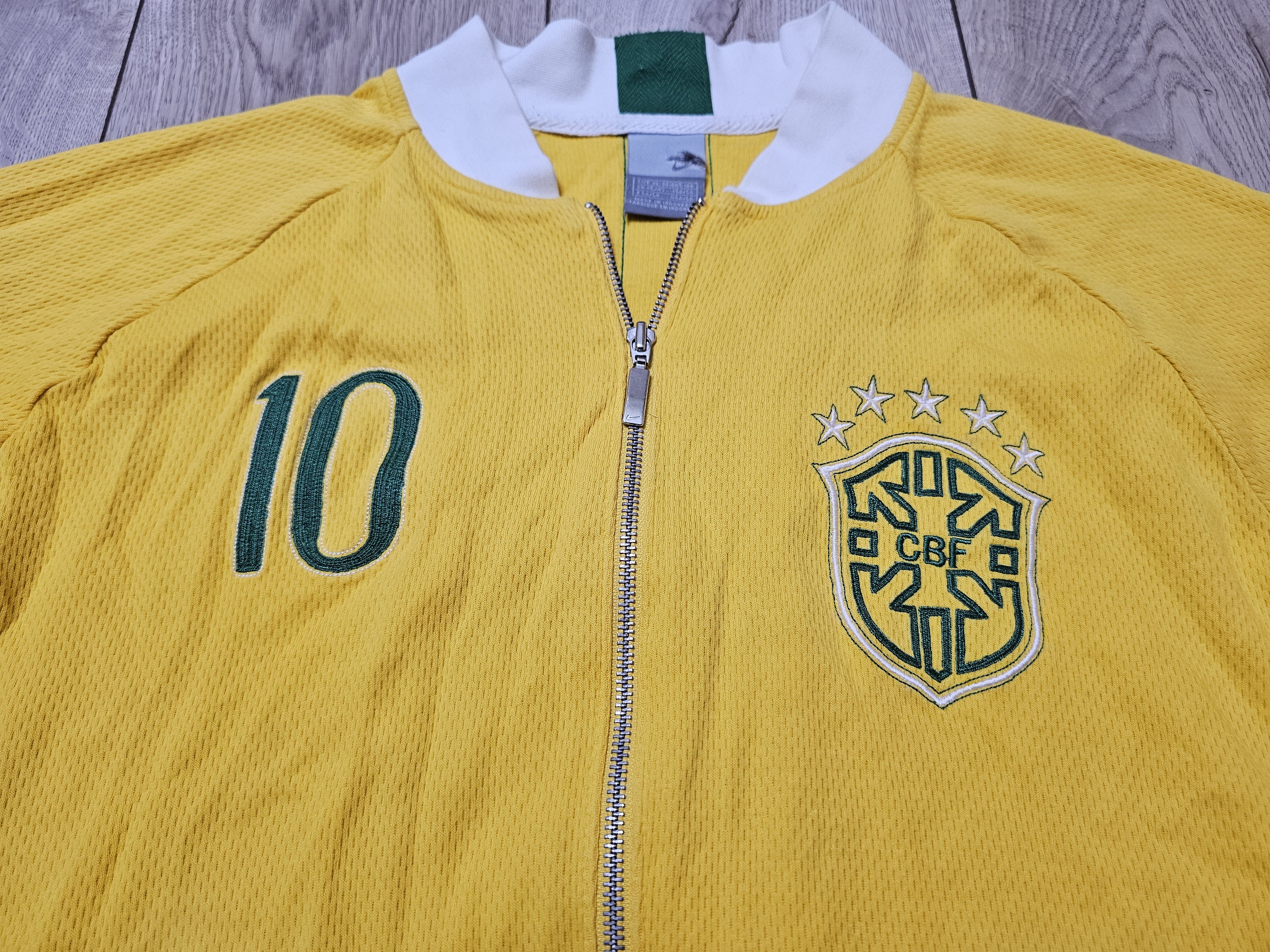 Nike BRAZIL VINTAGE TRAINING FOOTBALL JACKET SOCCER JACKET Size US XL / EU 56 / 4 - 3 Thumbnail