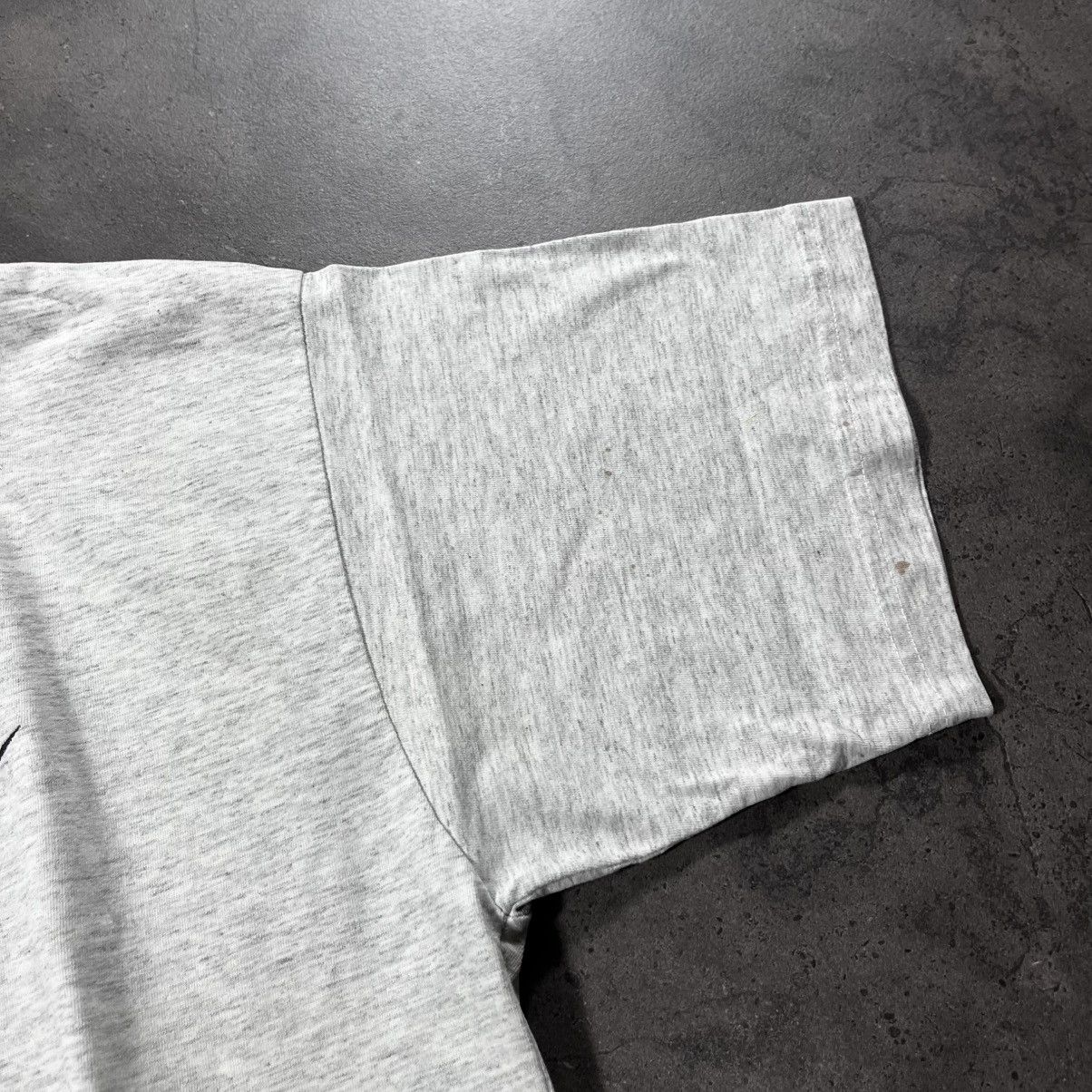 Nike Vintage 90s Nike Silver Tag Small Swoosh Boxy Tshirt Tee Size US M / EU 48-50 / 2 - 8 Thumbnail