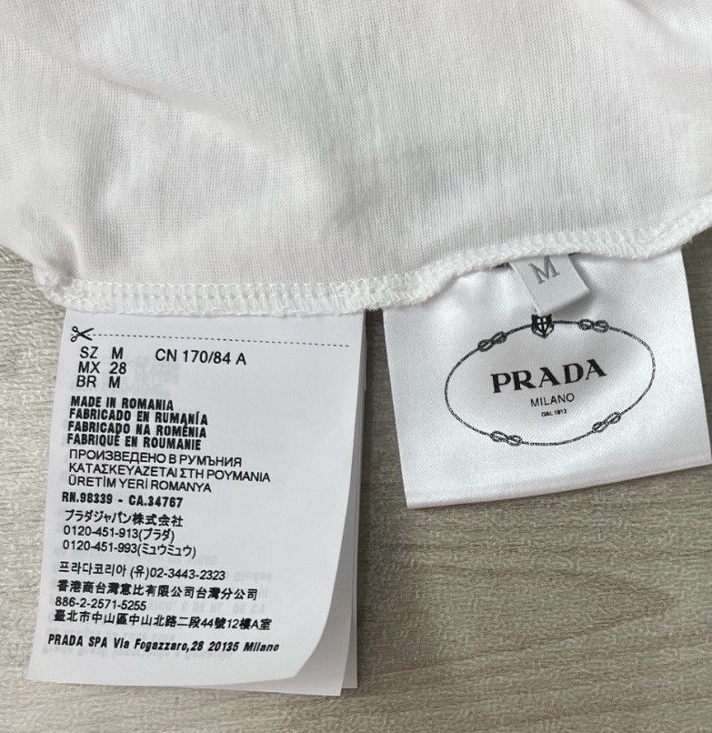 Prada PRADA / Classic Solid White Crew Neck Short Sleeve K12 Size US M / EU 48-50 / 2 - 6 Thumbnail
