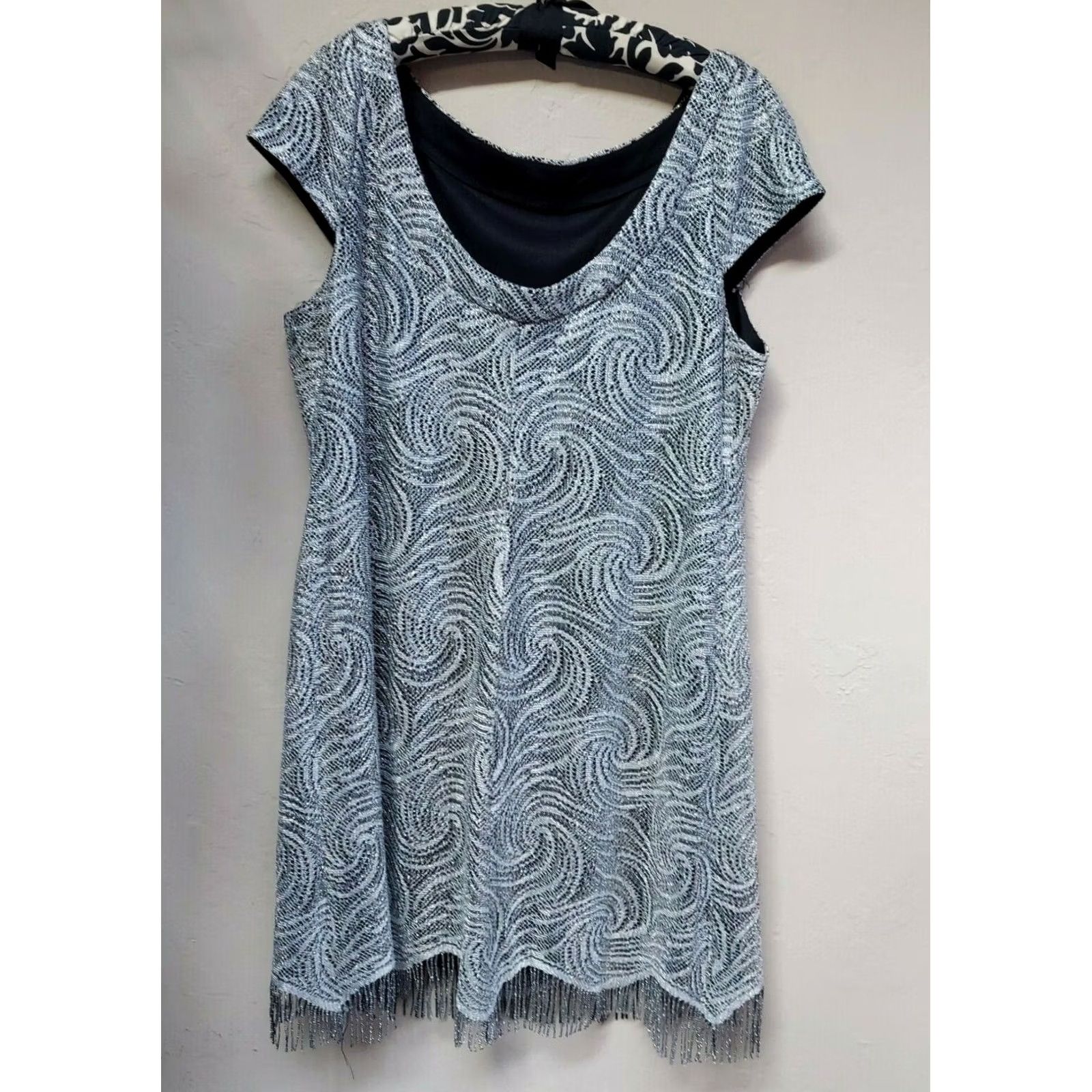 Vintage S.L. Fashions Womens Scoop Neck Metallic Crochet Fringe Hem Dress Silver Size 18 Size XXL / US 16-18 / IT 52-54 - 2 Thumbnail