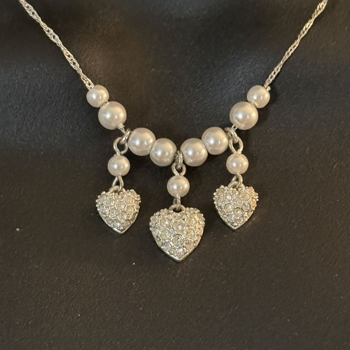 Other Dainty silver tone triple hearts and pearls necklace Size ONE SIZE - 2 Thumbnail