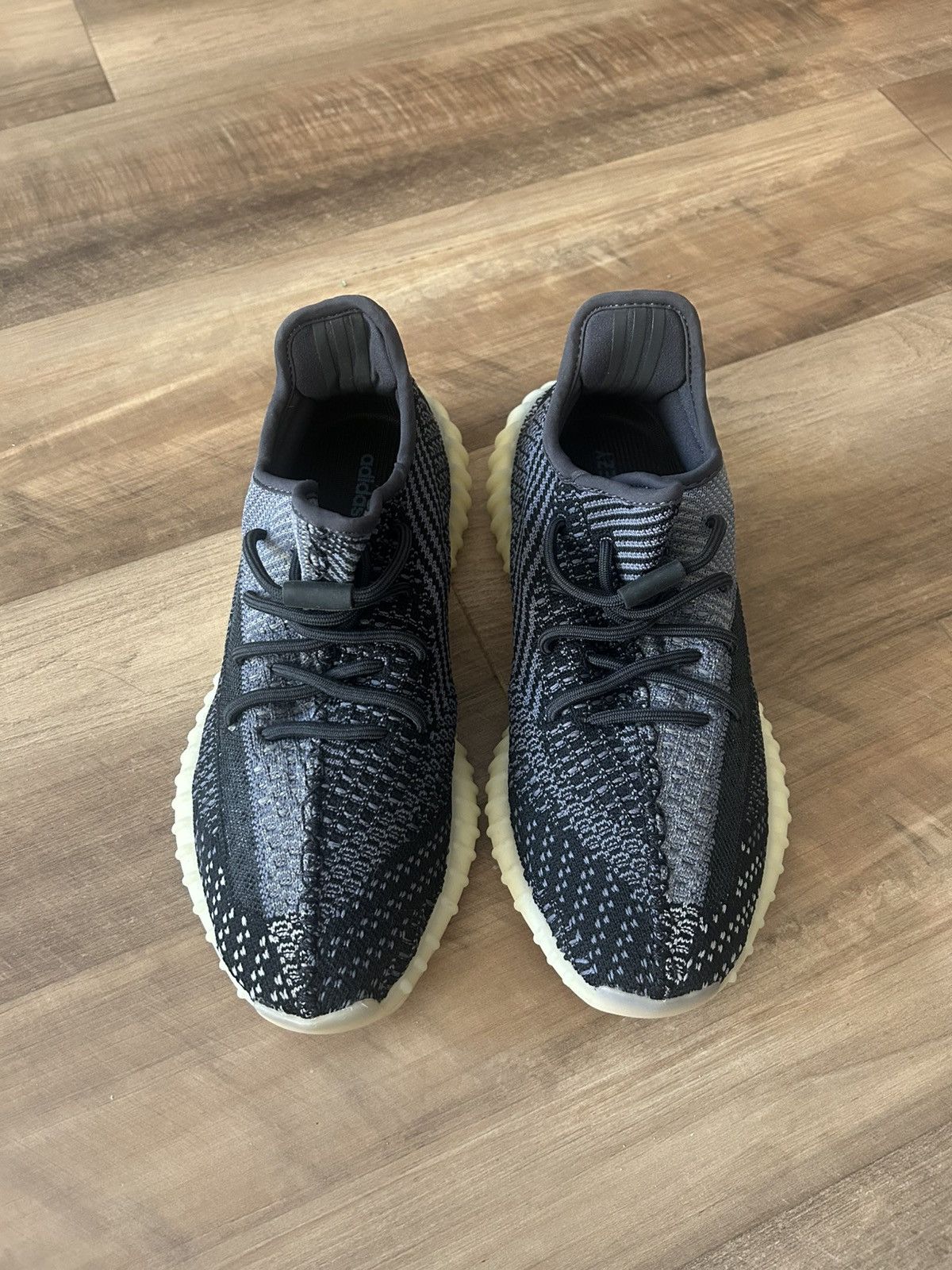adidas gazelle silver green womens Good condition ◇Adidas YEEZY BOOST 350V2 FZ5000 Men's Black Size 25.5c –  ストックラボ｜ブランドヴィンテージ通販 main image 1