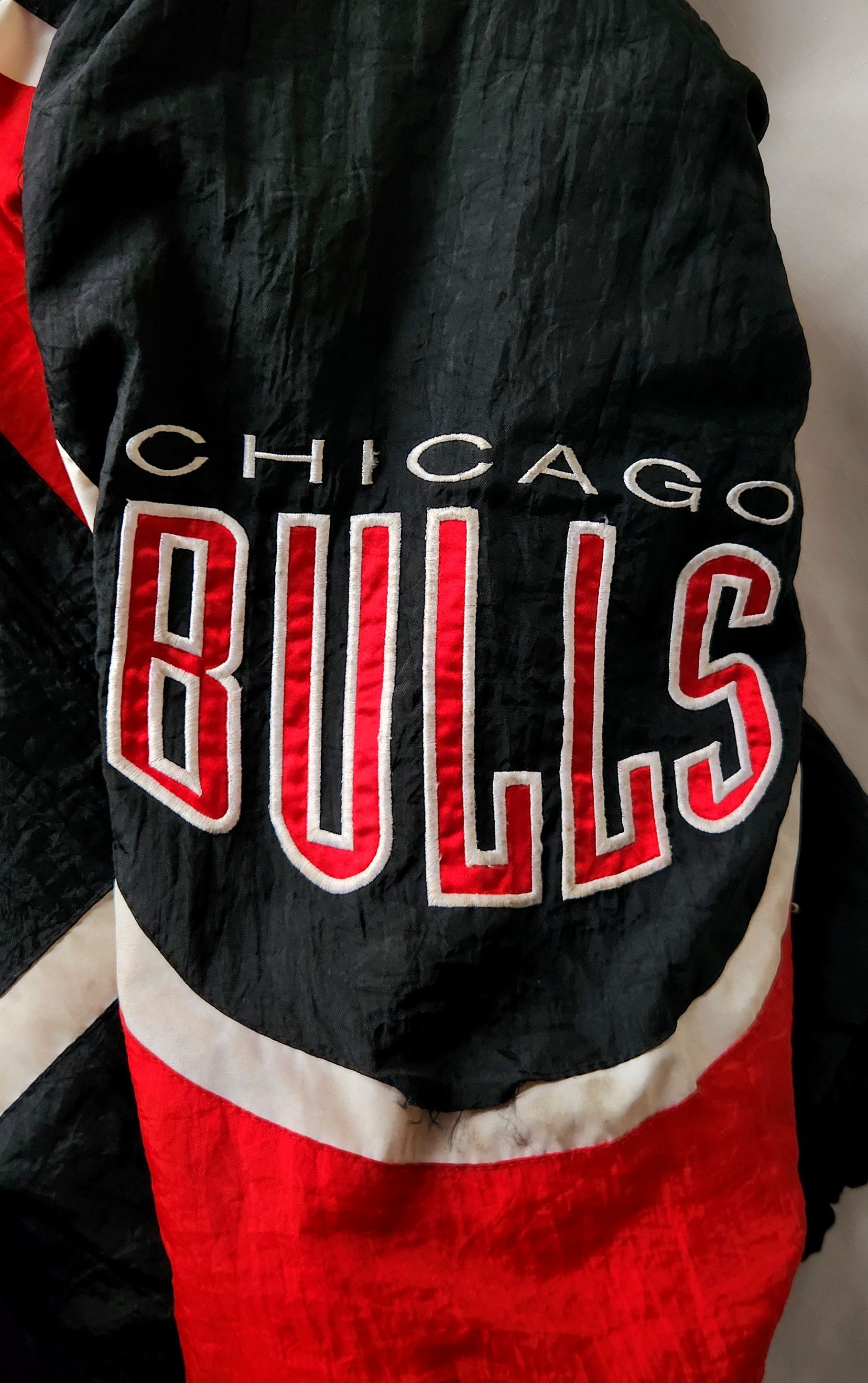 Logo Athletic × Vintage Vintage 90s Chicago Bulls Jacket Puffer Hooded Logo Athletic Size US XL / EU 56 / 4 - 18 Thumbnail