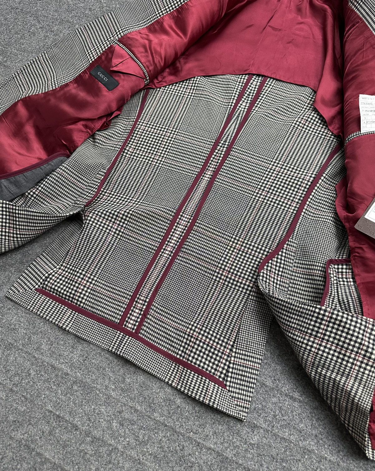 Gucci Gucci - Mohair Houndstooth Blazer Jacket - Peak Lapel Collar Size 48R - 10 Thumbnail