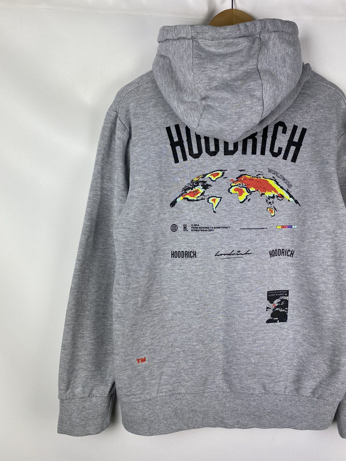 Japanese Brand Hoodrich men’s big logo hoodie pullover size M Size US M / EU 48-50 / 2 - 19 Thumbnail