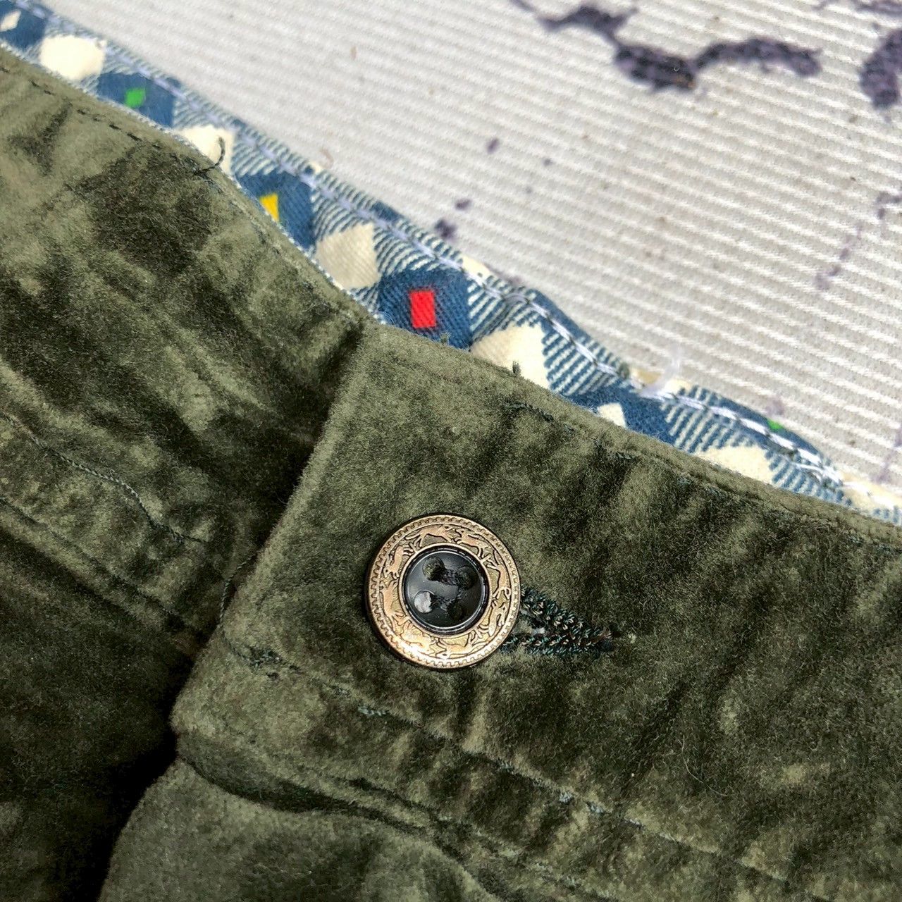 Versace Jeans Couture Vintage 90s Versace Jeans Couture Velvet Pants Olive Green Size US 34 / EU 50 - 8 Thumbnail