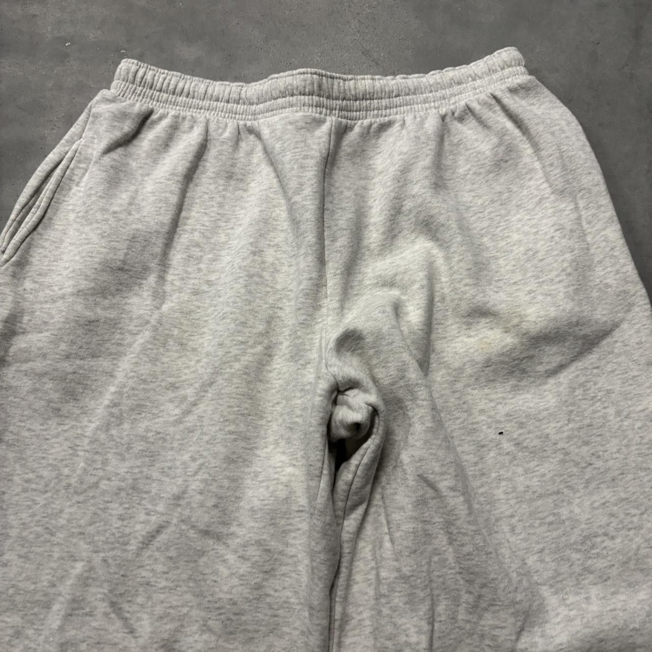 Japanese Brand × Vintage Crazy Vintage Y2K/2000s Light Grey Skater Essential Sweatpants! Size US 32 / EU 48 - 4 Thumbnail