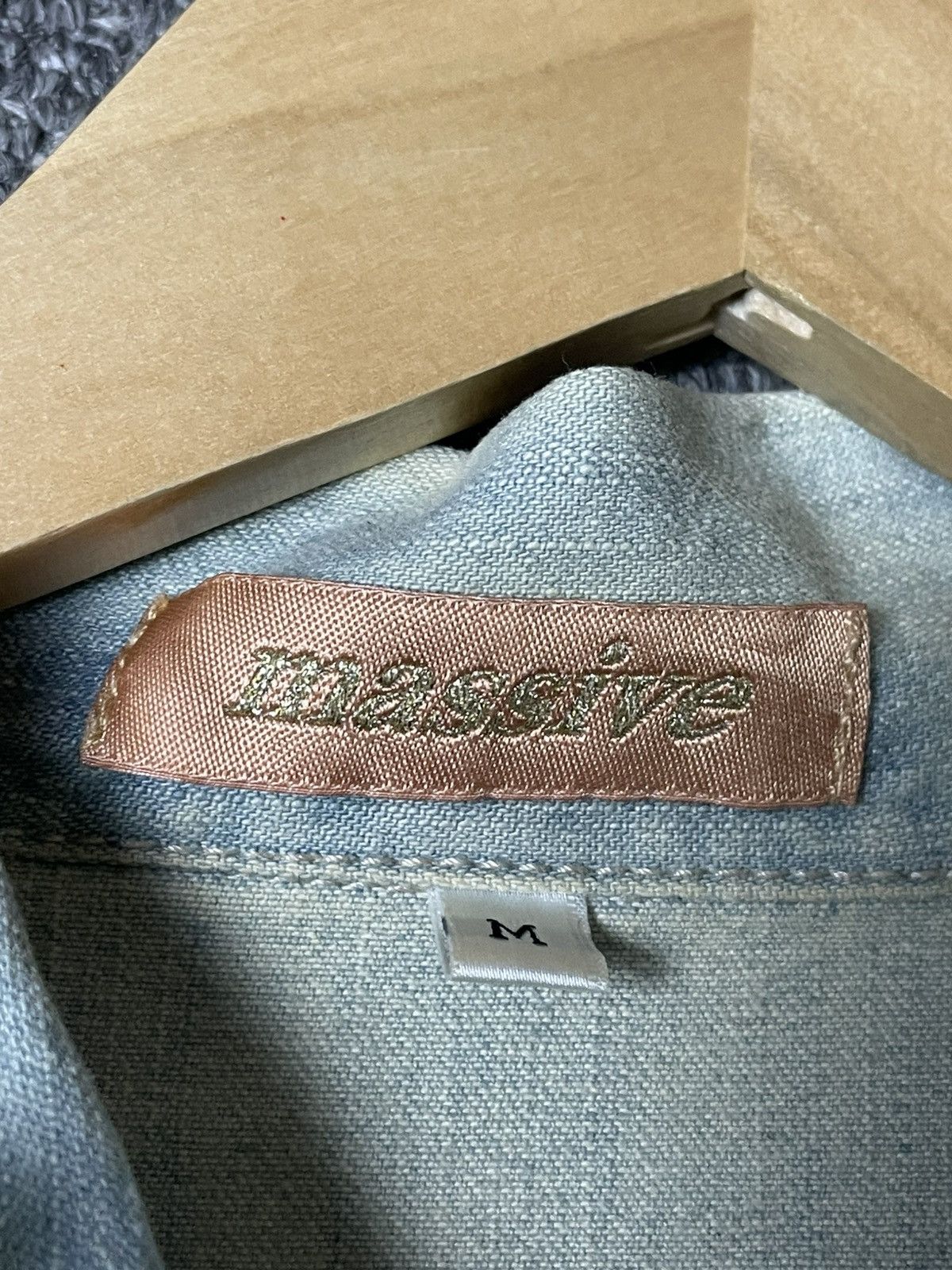 Massive × Vintage MASSIVE Distressed Denim Jacket (72) Size US M / EU 48-50 / 2 - 8 Thumbnail