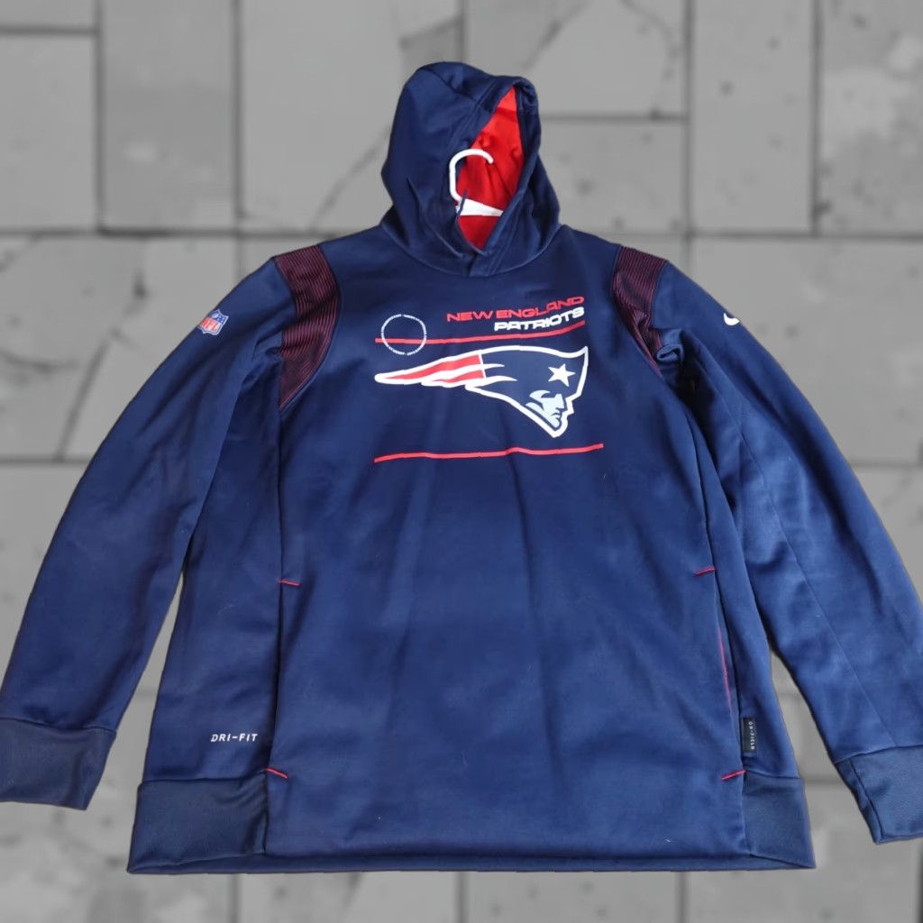 Nike VINTAGE New England Patriots Hoodie L Nike Dri-Fit Blue Mens Long Sleeve Pullover Polyester Shirt Size US L / EU 52-54 / 3 - 1 Thumbnail