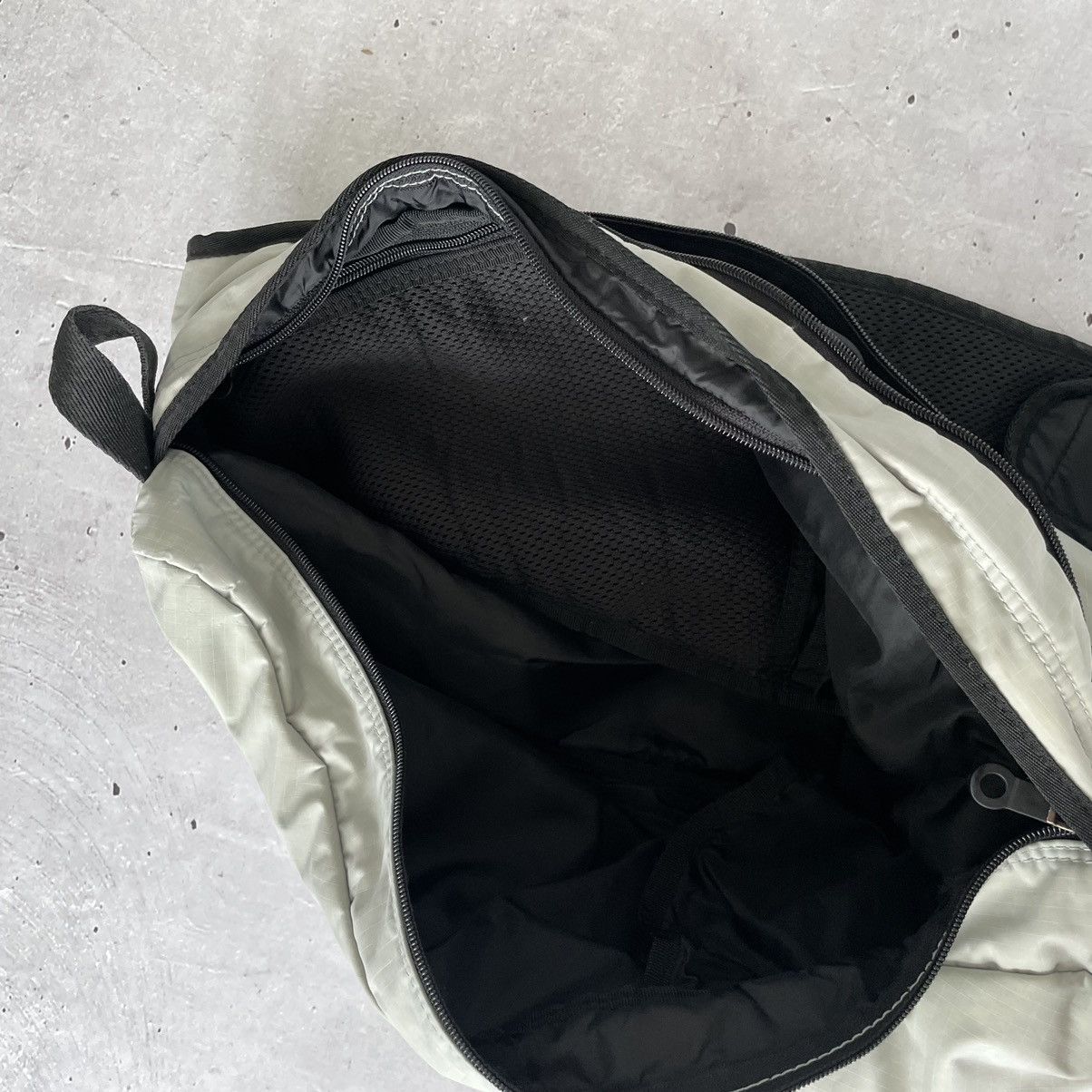 DKNY × Vintage Vintage slim bag DNKY white style y2k Size ONE SIZE - 7 Thumbnail