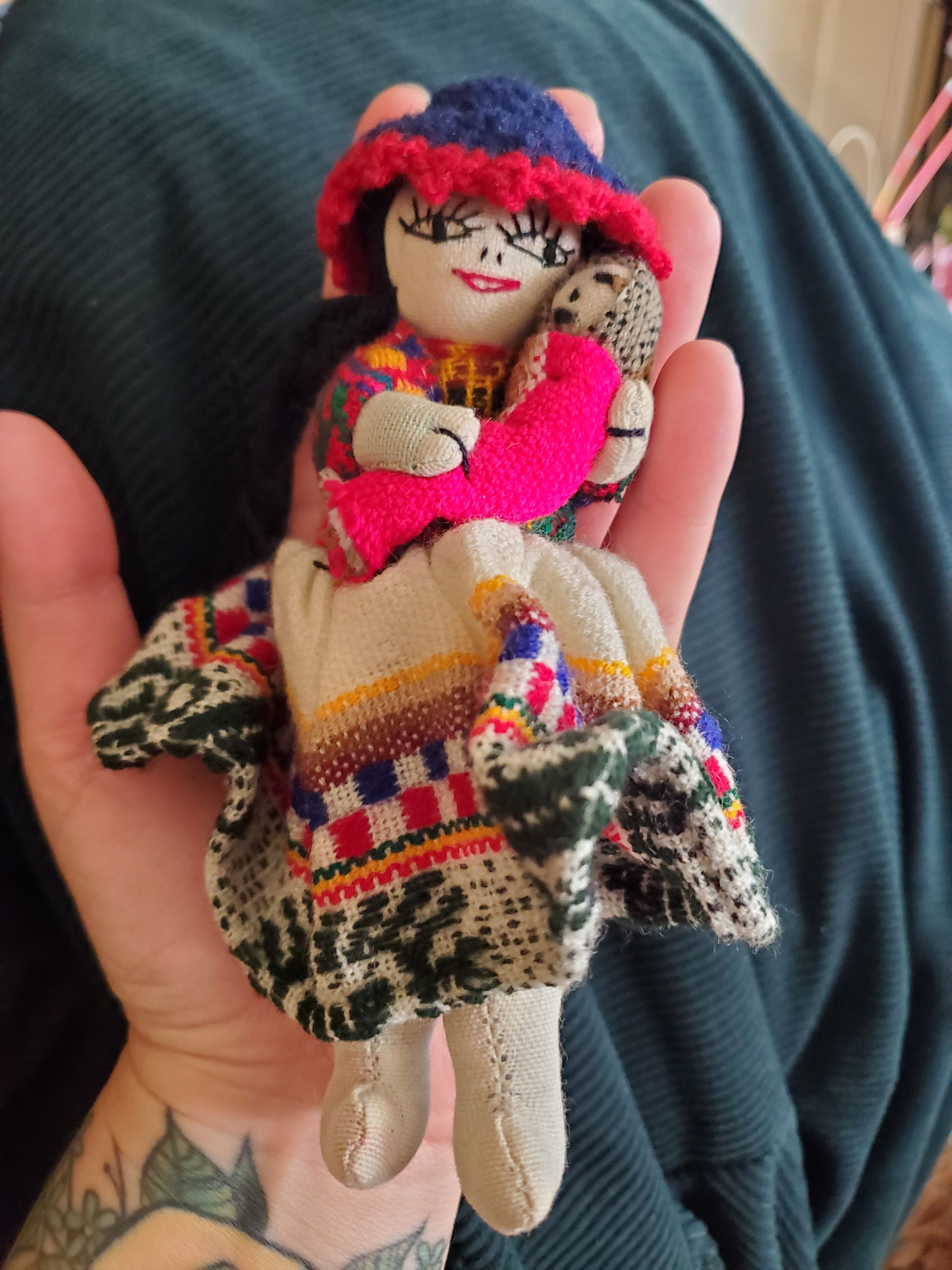 Handmade Handmade Peruvian Folk Art Doll with Baby Size ONE SIZE - 5 Thumbnail