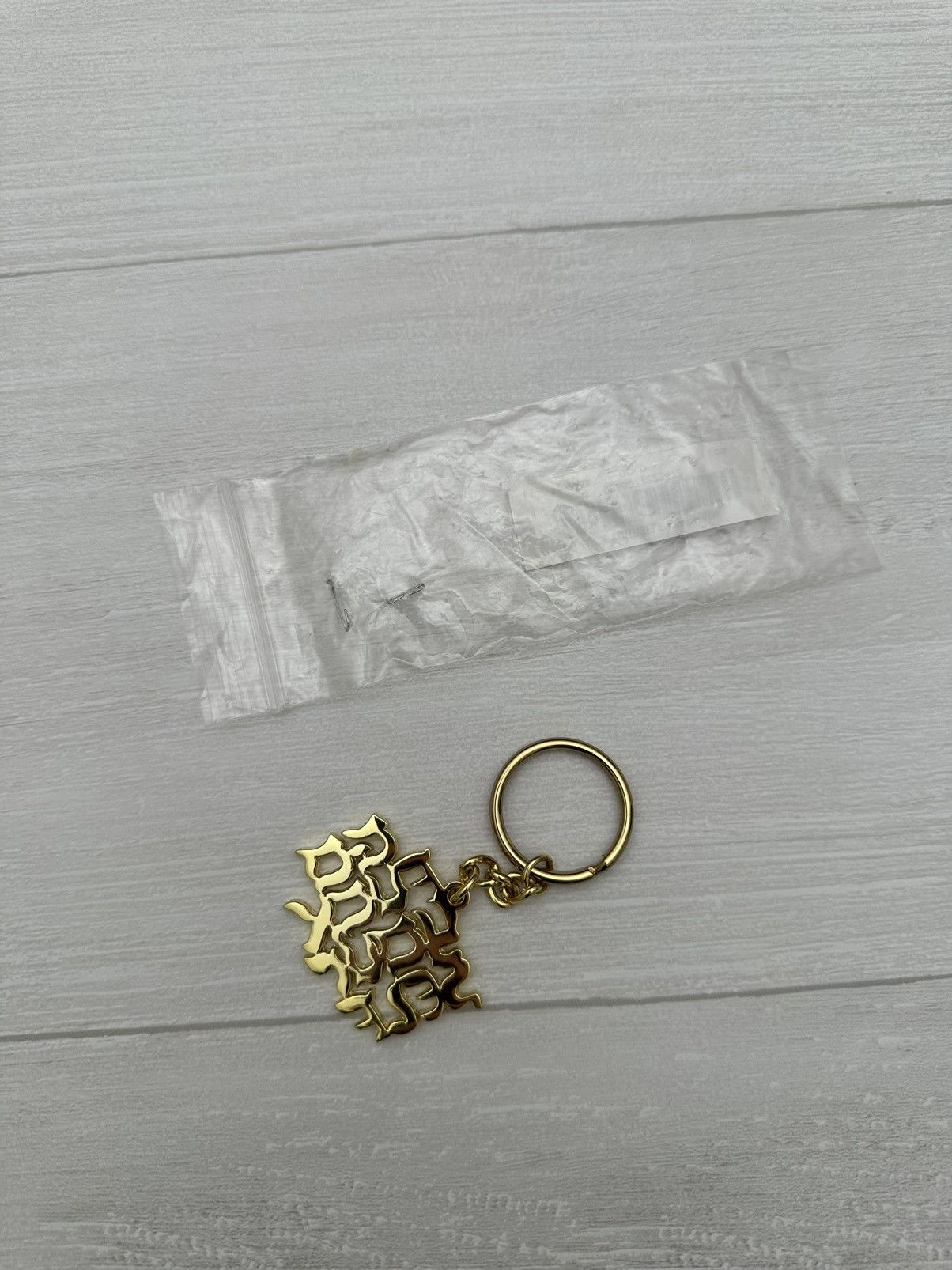Supreme Supreme Go Fuck Yourself Keychain Gold SS17 Size ONE SIZE - 3 Thumbnail