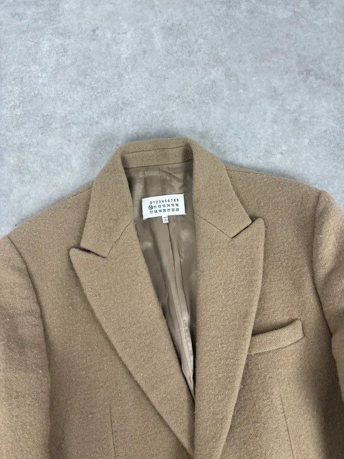 Maison Margiela AW2015 Maison Margiela Beige Wool Minimalist Coat Size US L / EU 52-54 / 3 - 4 Thumbnail