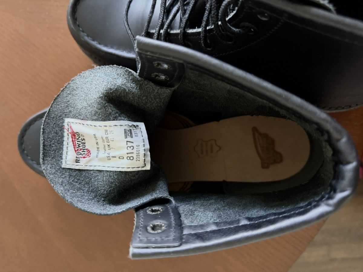 Red Wing Red Wing Classic Moc 8137 All Black Size US 8 / EU 41 - 8 Thumbnail