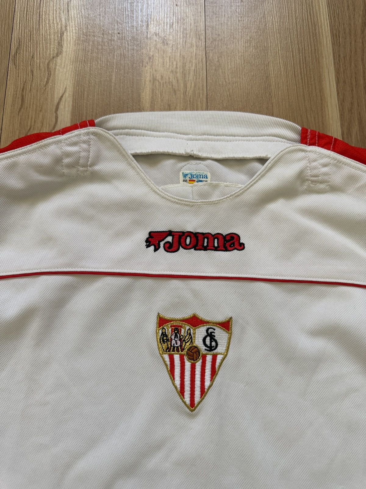 Joma SEVILLA SPAIN 2001 2002 HOME FOOTBALL SHIRT JERSEY CAMSETA Size US L / EU 52-54 / 3 - 7 Thumbnail