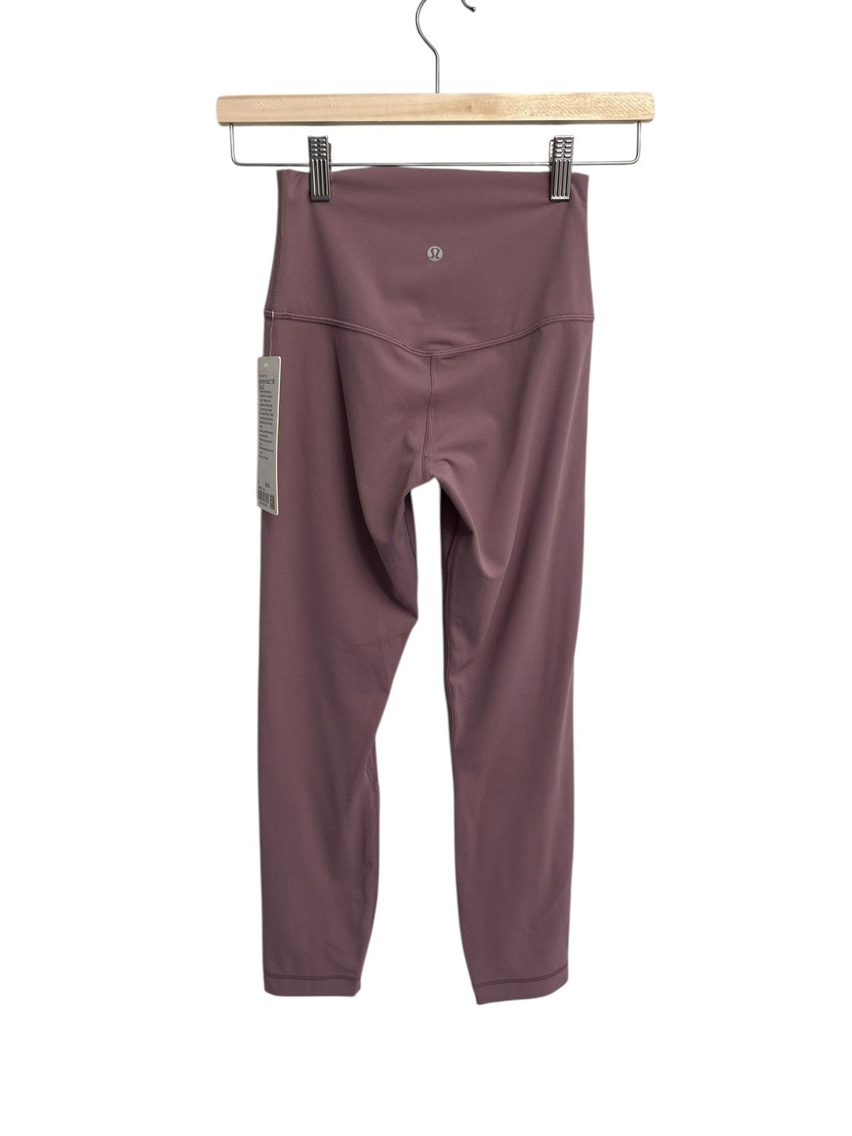 Lululemon NWT Lululemon Align size 6 23” leggings lavander lux Size 27" / US 4 / IT 40 - 2 Thumbnail