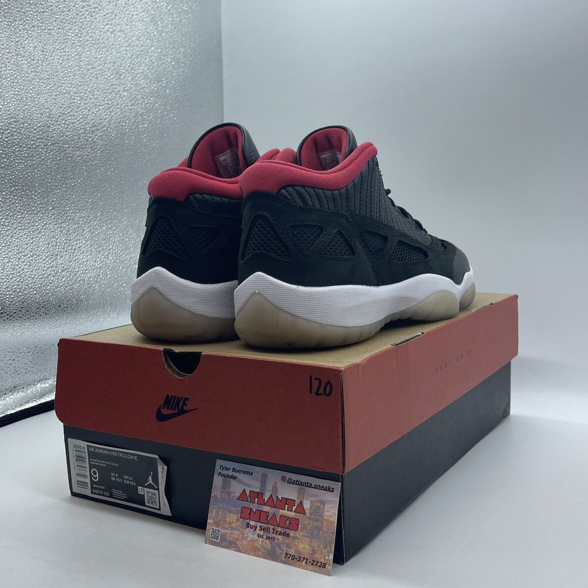 Jordan Brand Air Jordan 11 low bred Size US 9 / EU 42 - 5 Thumbnail