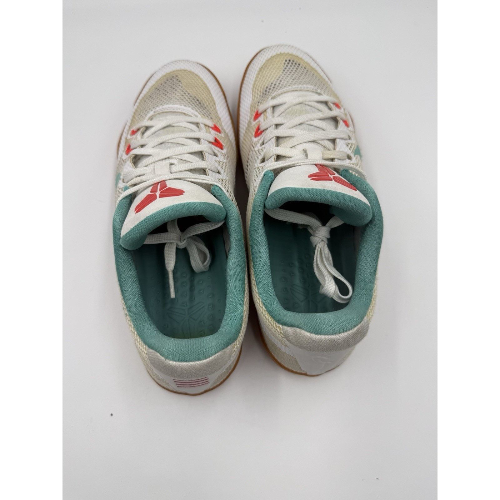 Nike Size 9 - Nike Kobe 11 Summer - 836183-103 Impossible To Find Size US 9 / EU 42 - 5 Thumbnail