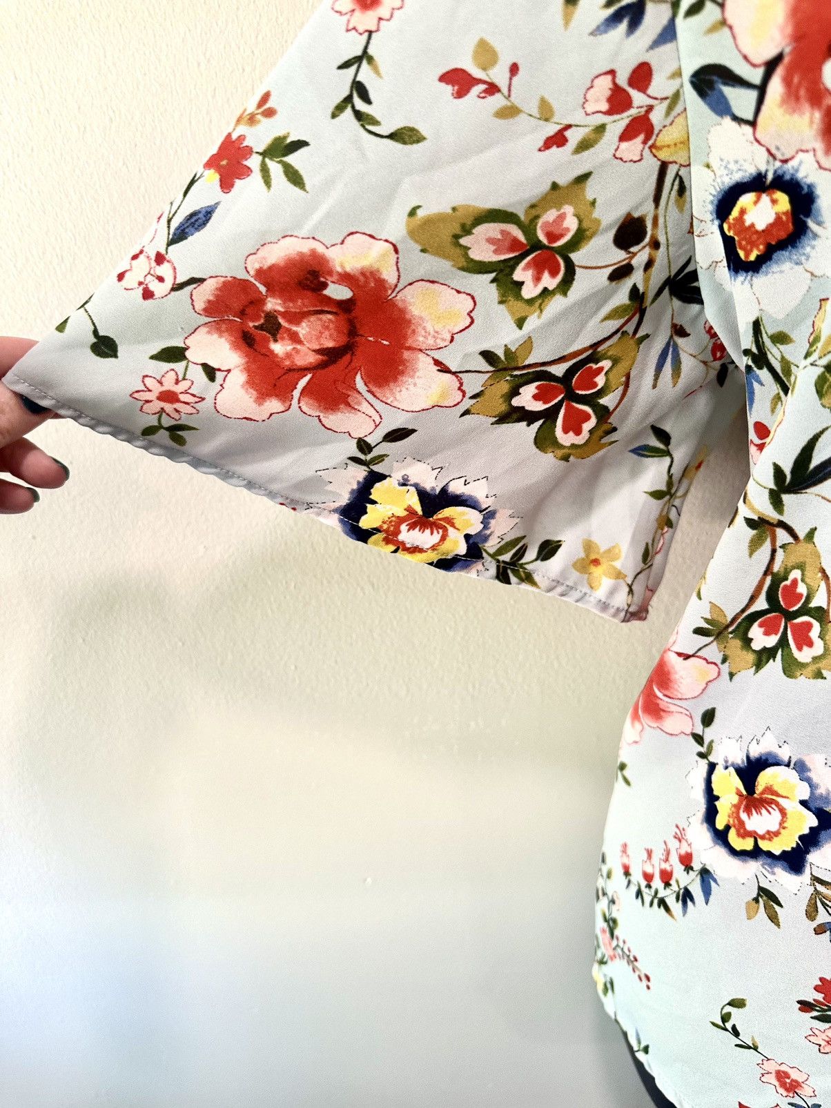 Rachel Zoe Rachel Zoe Floral Short Sleeve Tie Button Down Size XL / US 12-14 / IT 48-50 - 4 Thumbnail