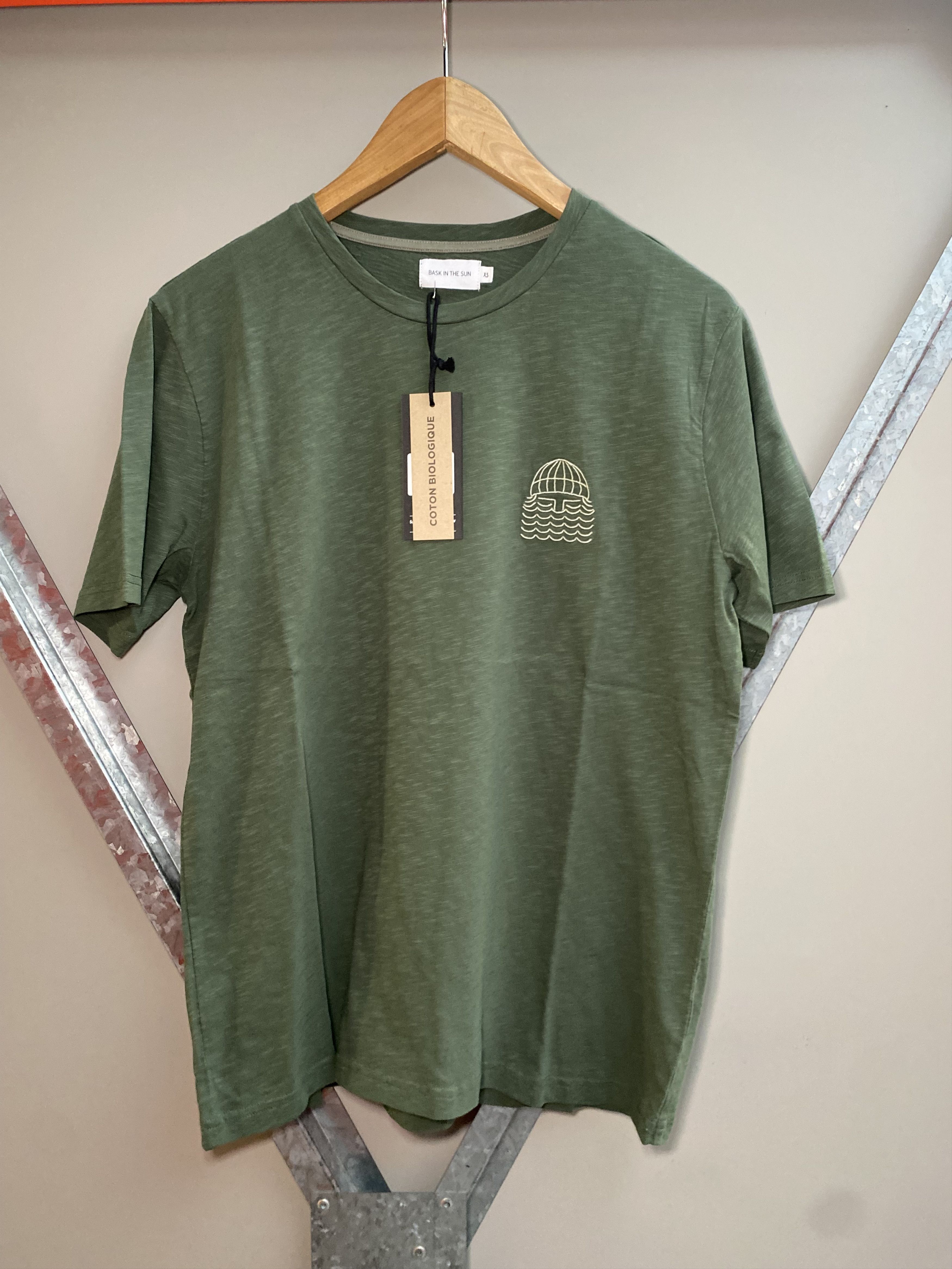 Other Tee Shirt Bask In The Sun XS Size US XS / EU 42 / 0 - 2 Thumbnail
