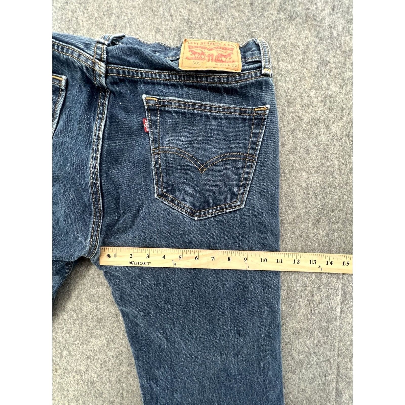 Levi's Levi's 505 Jeans Regular Fit Straight Leg Medium Wash Denim Size 33x32 Men Jeans Size US 33 - 3 Thumbnail