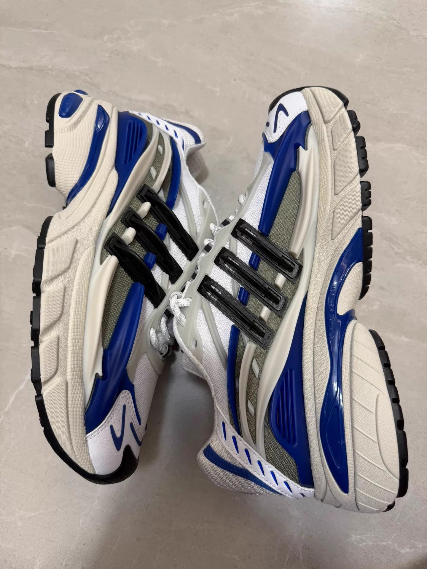 Adidas adidas x Pharrell Adistar Jellyfish white blue unisex dad Size US 9 / EU 42 - 4 Thumbnail