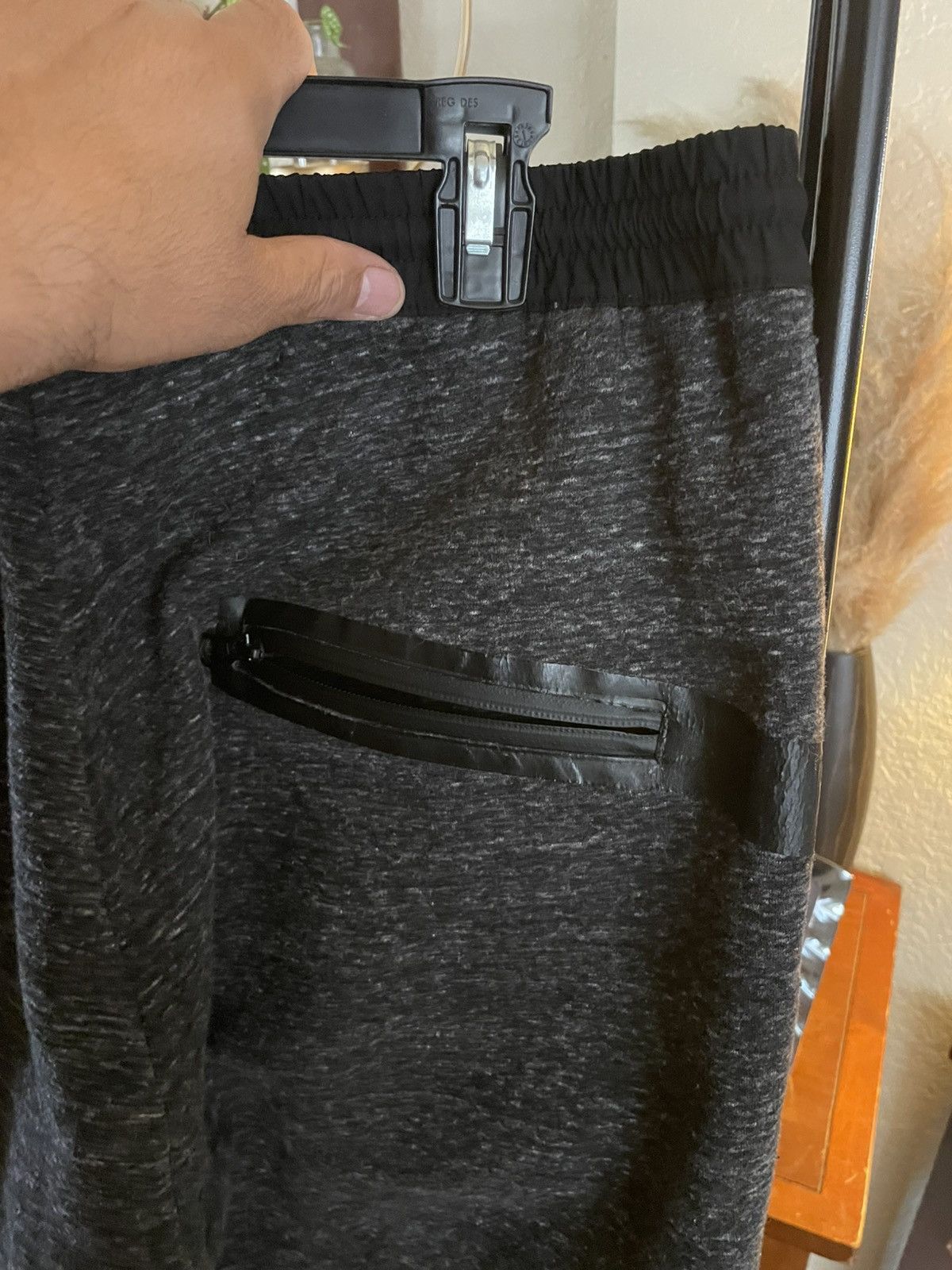 Y-3 Y-3 Drawstring Cropped Joggers Size US 36 / EU 52 - 9 Thumbnail