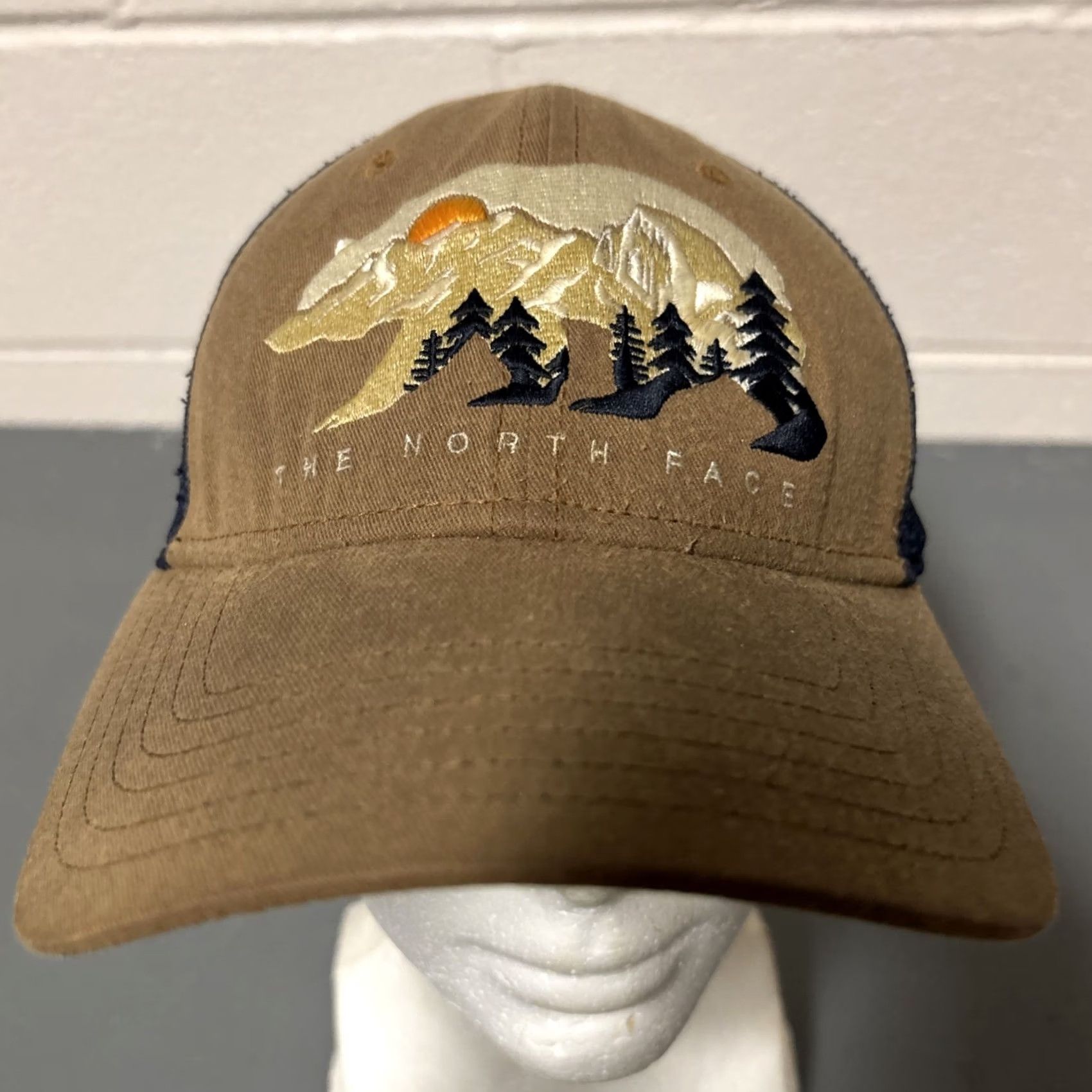 The North Face The North Face Embroidered Mudder Trucker Cap Taupe Green Bear Size ONE SIZE - 3 Thumbnail
