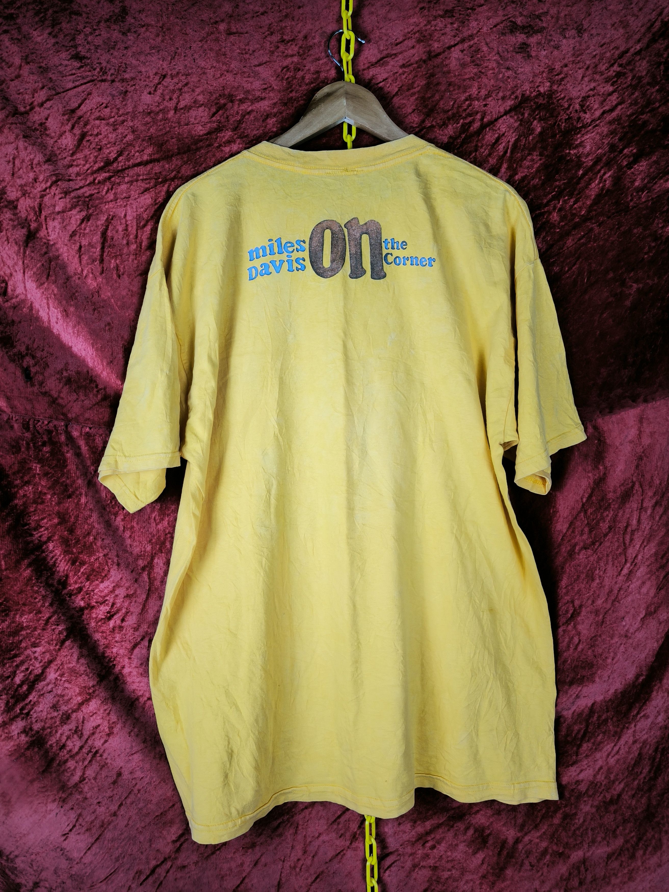 Band Tees American Jazz Miles Davis On The Corner Size US XL / EU 56 / 4 - 13 Thumbnail