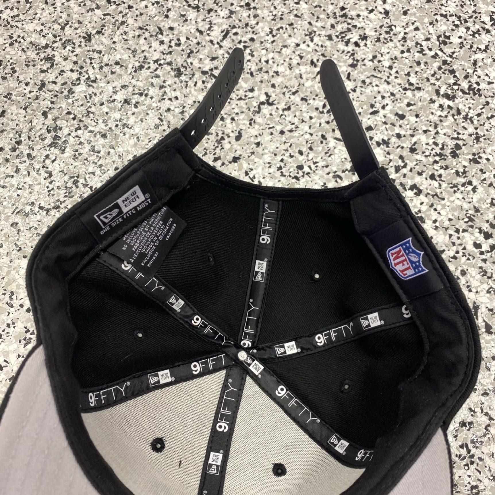 New Era Cincinnati Bengals New Era 9Fifty SnapBack Adjustable Hat Black Hat Mens One Size Black Size ONE SIZE - 6 Thumbnail