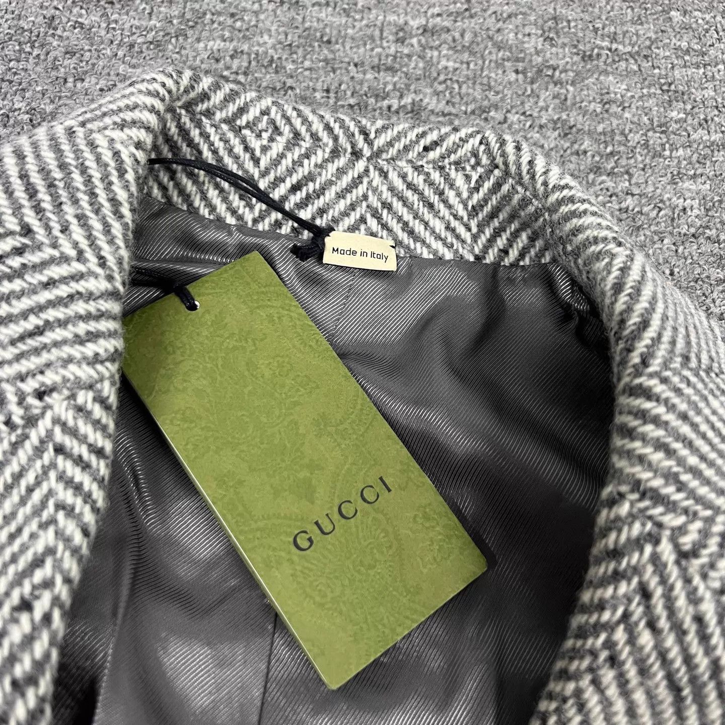 Gucci Gucci Runway Herringbone Wool Oversize Blazer 40 NWT Size S / US 4 / IT 40 - 4 Thumbnail