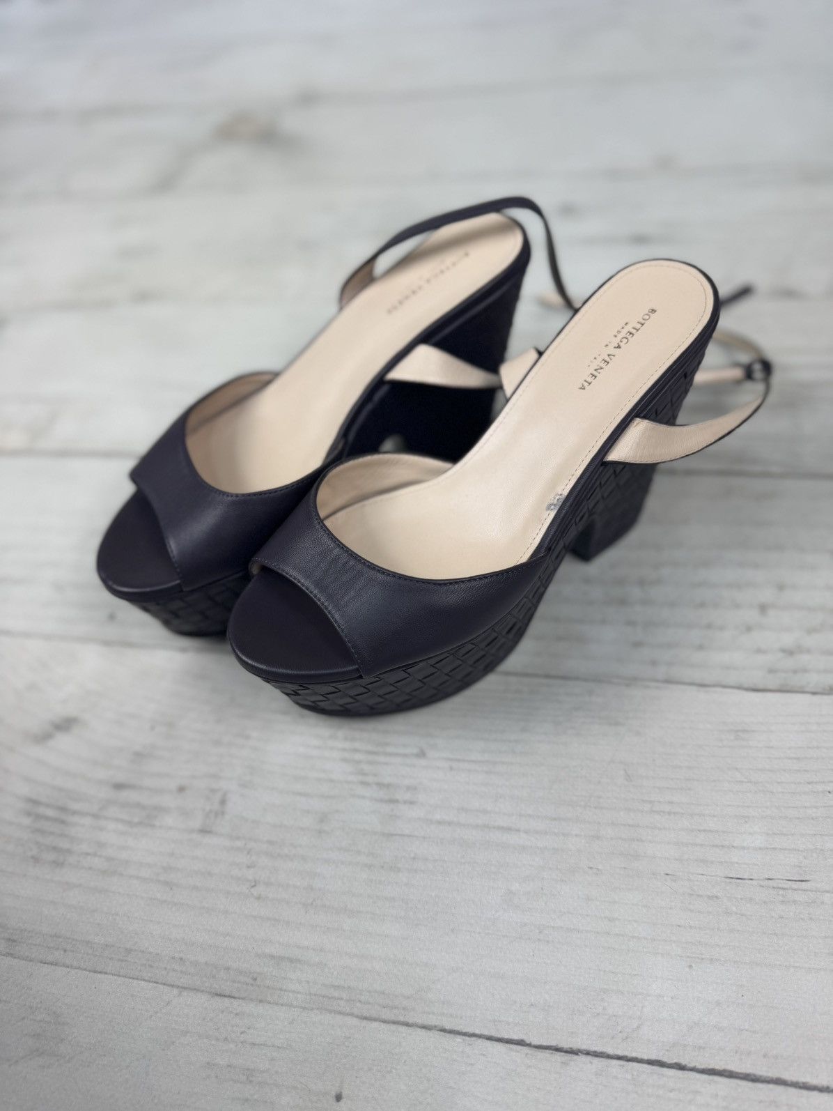 Bottega Veneta Bottega Veneta Leather Platform Sandals Size US 7 / IT 37 - 11 Thumbnail