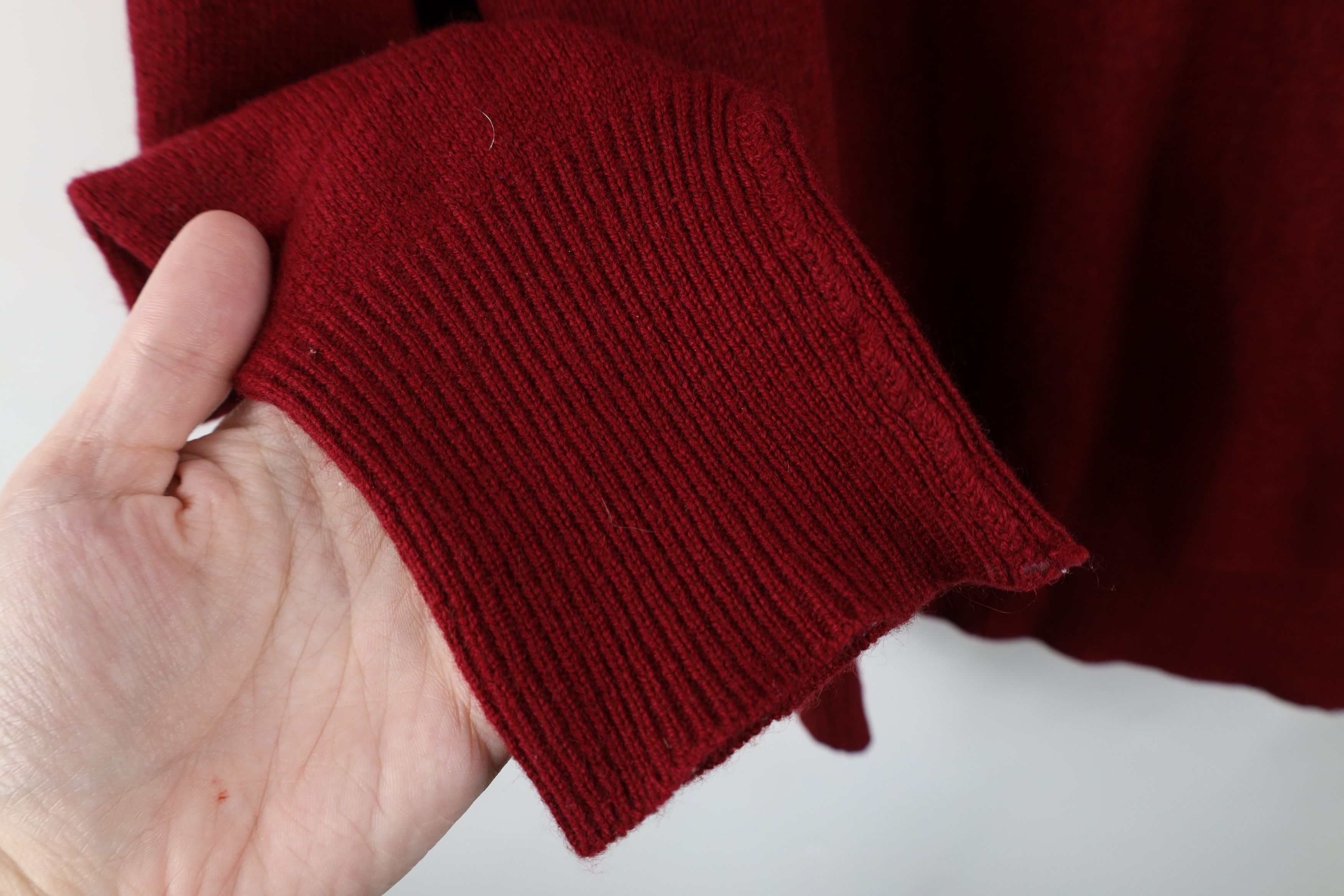 Vintage Vintage 70s Streetwear Soft Cashmere Knit V-Neck Sweater Red Size US L / EU 52-54 / 3 - 5 Thumbnail