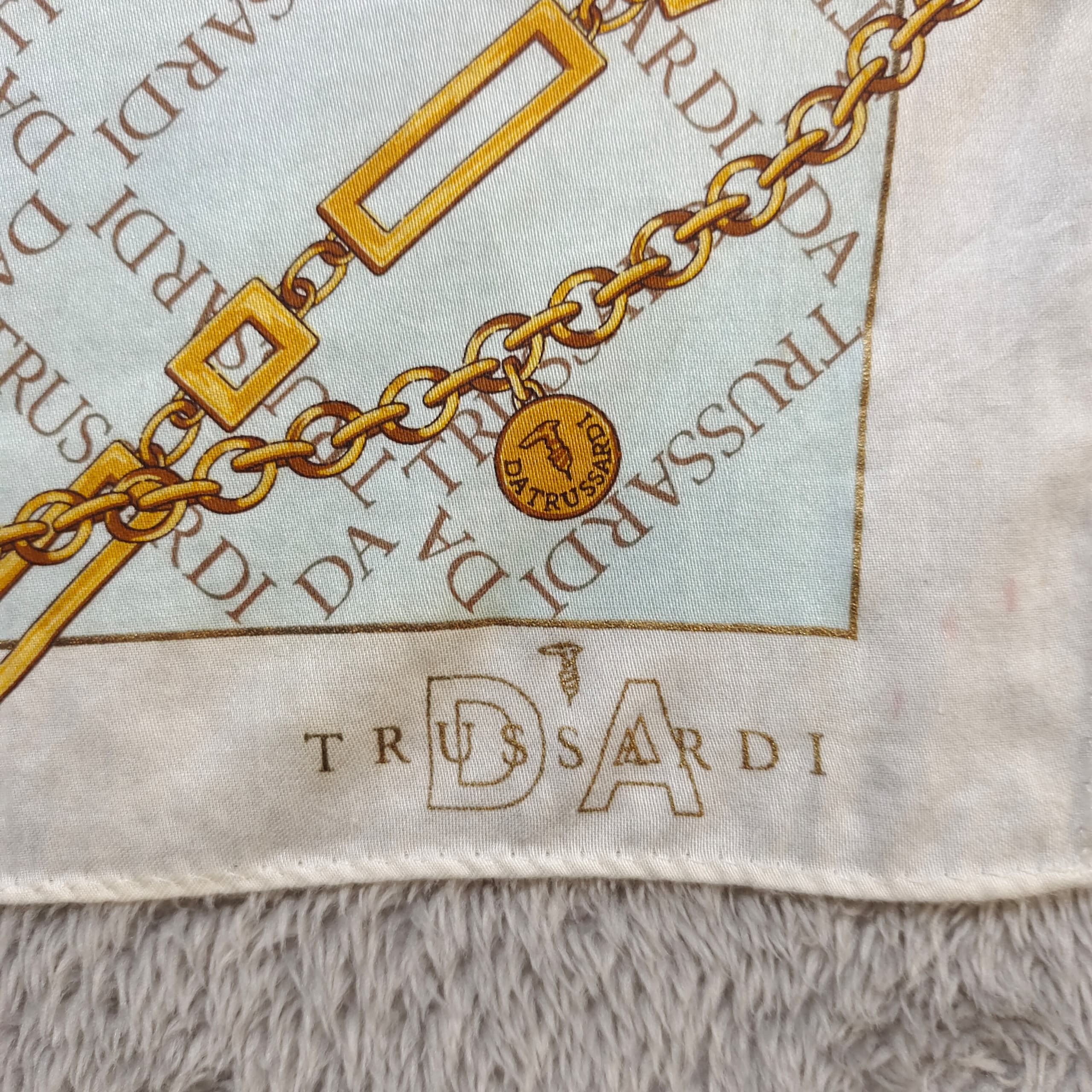 Trussardi Vintage Trussardi Gold Chain Link Pattern Neckerchief Size ONE SIZE - 5 Thumbnail