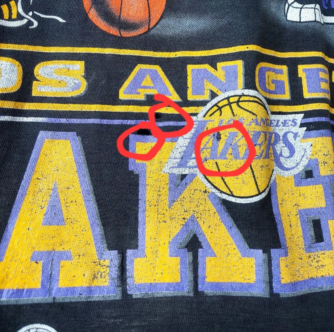 Warner Bros Vtg 90's Looney Tunes LA Lakers Tshirt Size US L / EU 52-54 / 3 - 8 Thumbnail