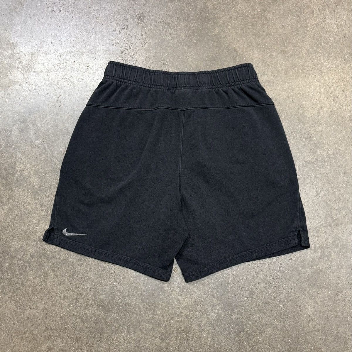 Nike Nike Yoga Therma-FIT Core Shorts Athletic Street Essential Size US 30 / EU 46 - 3 Thumbnail
