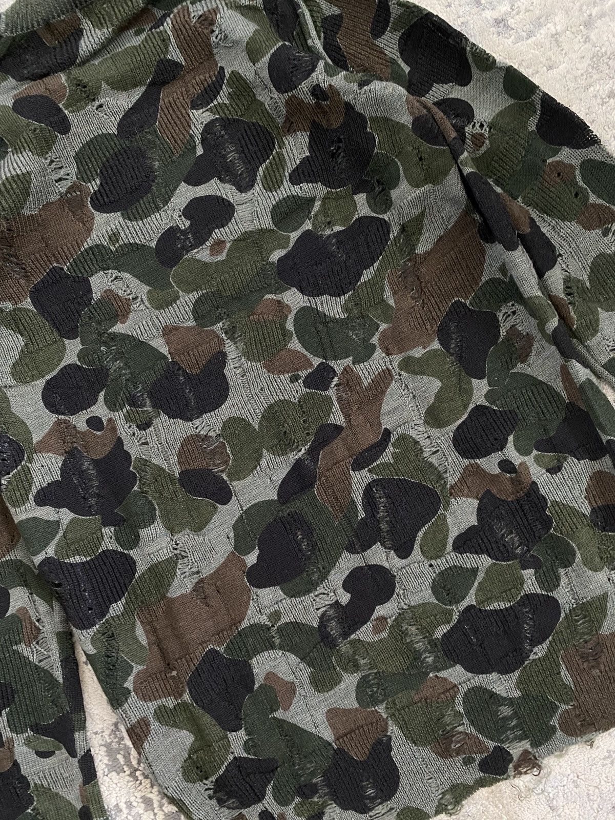 Junya Watanabe AD2010 Distressed Camo Knit Sweater Size US XS / EU 42 / 0 - 9 Thumbnail