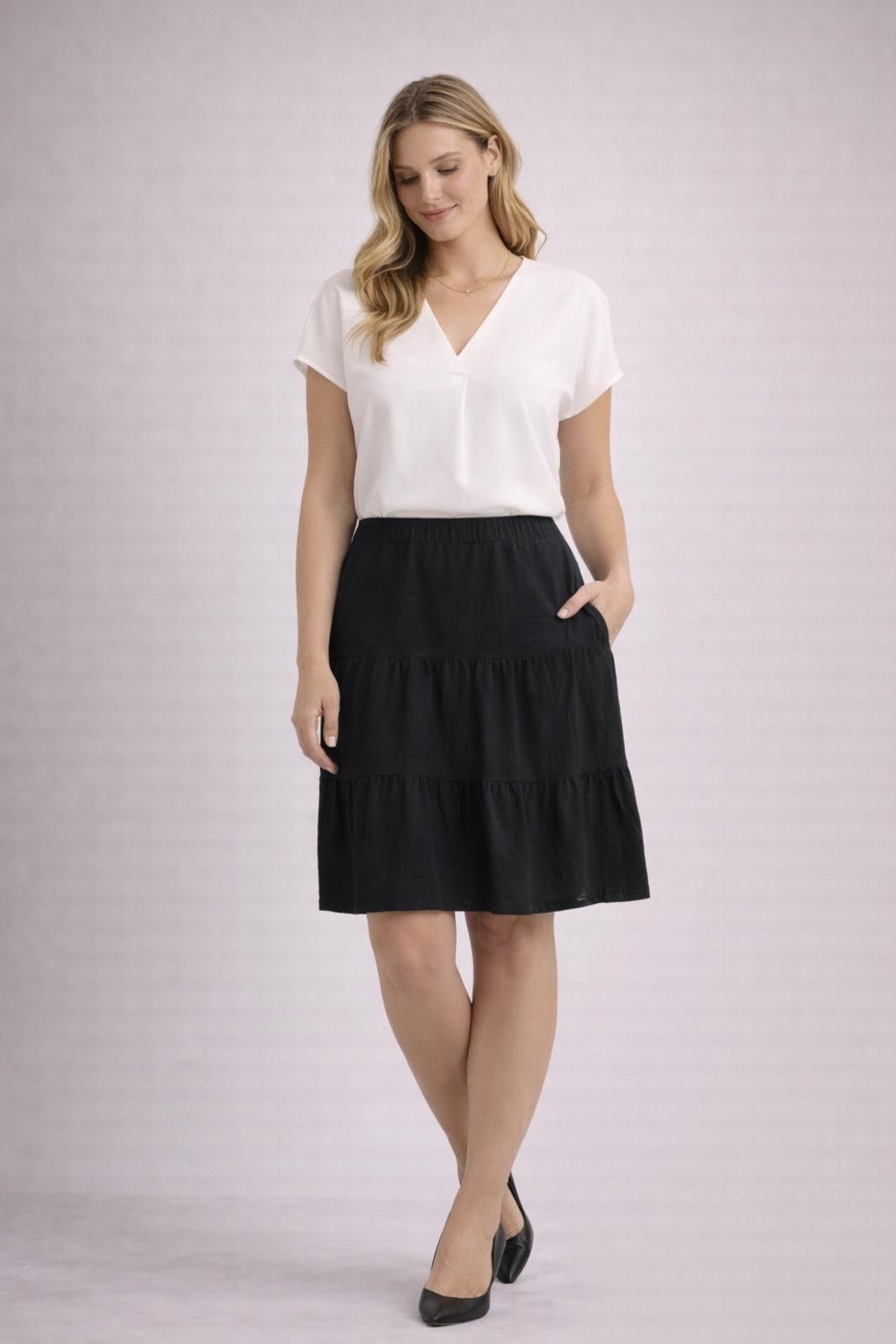 Blair Blair Black Ruched Skirt Size L Minimal Elegant Size L Size 36" / US 14 / IT 50 - 1 Thumbnail