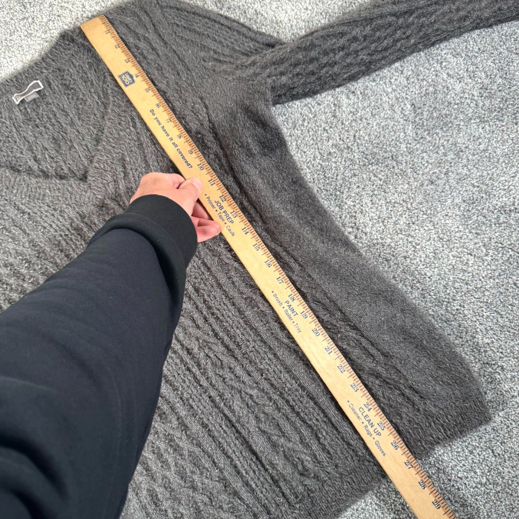 Vintage Chelsea28 Sweater Womens Large V-Neck Cable-Knit Cashmere Wool Blend Gray Pullover, Regular Fit, Soft Fuzzy Knit, Long Sleeve, Casual Size L / US 10 / IT 46 - 6 Thumbnail