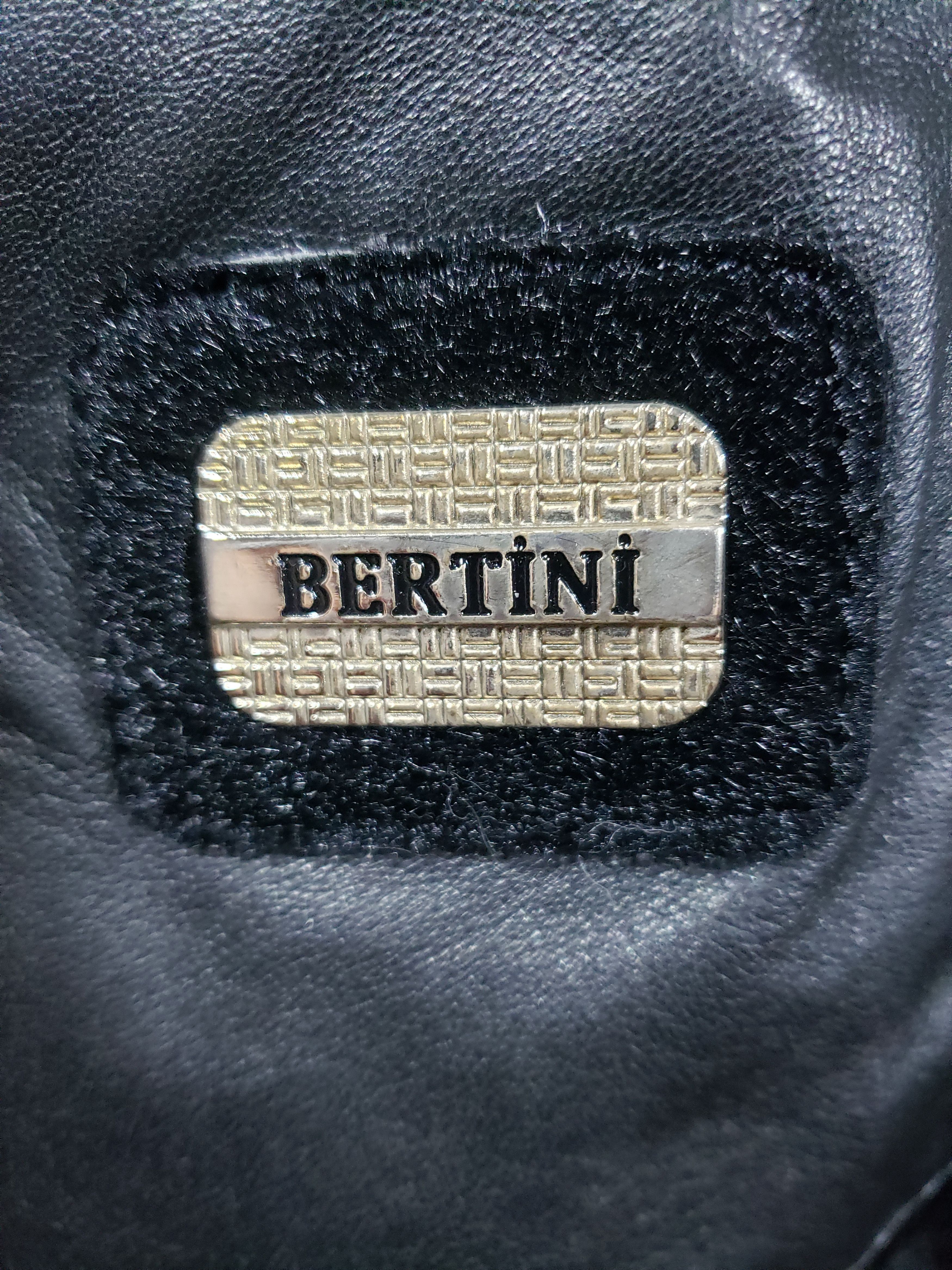 Other Stylish black sheepskin coat with a wide fluffy collar. Size S / US 4 / IT 40 - 10 Thumbnail