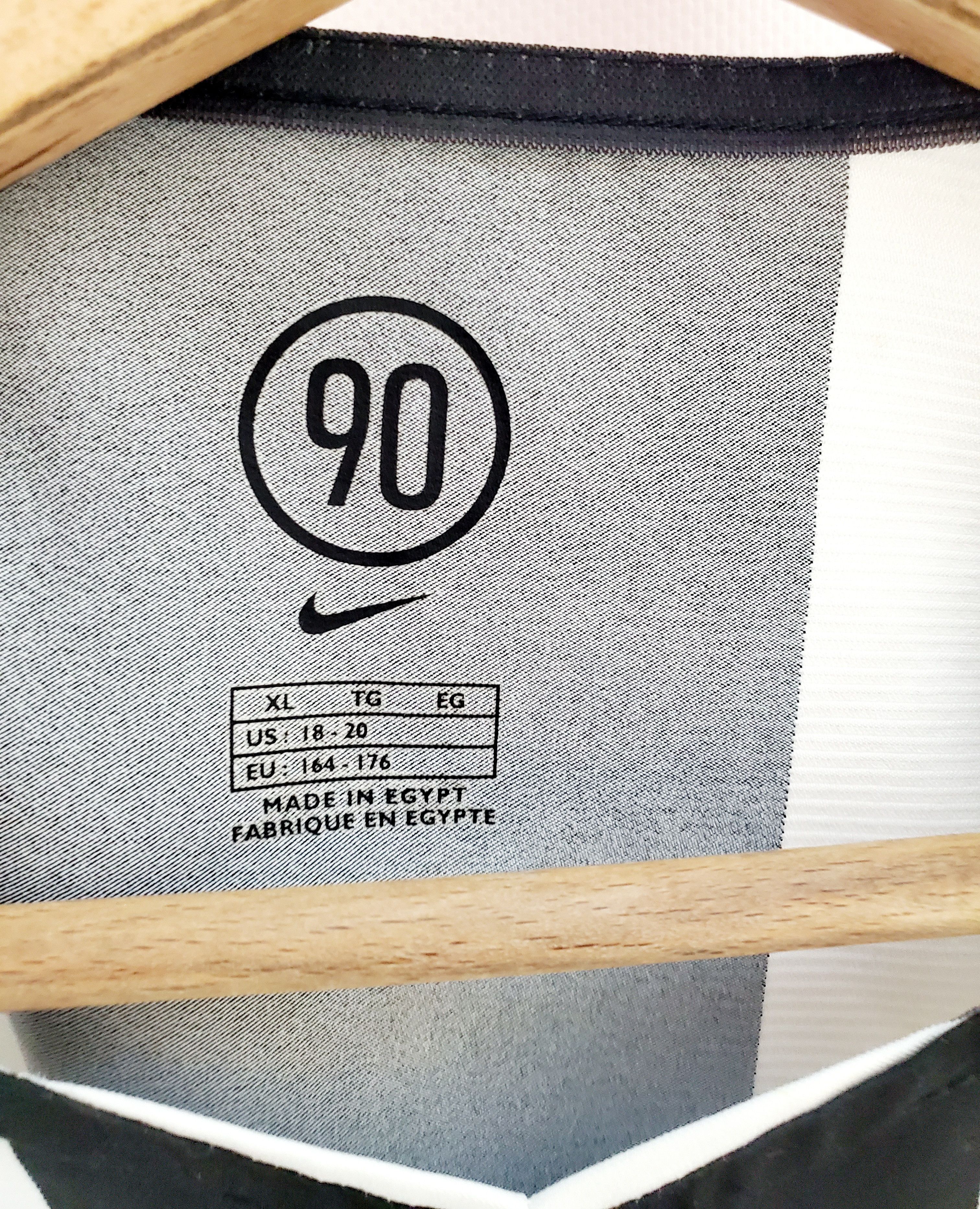 Nike × Vintage vintage JUVENTUS 2004-05 home shirt Nike size boys Xl Size US XS / EU 42 / 0 - 3 Thumbnail
