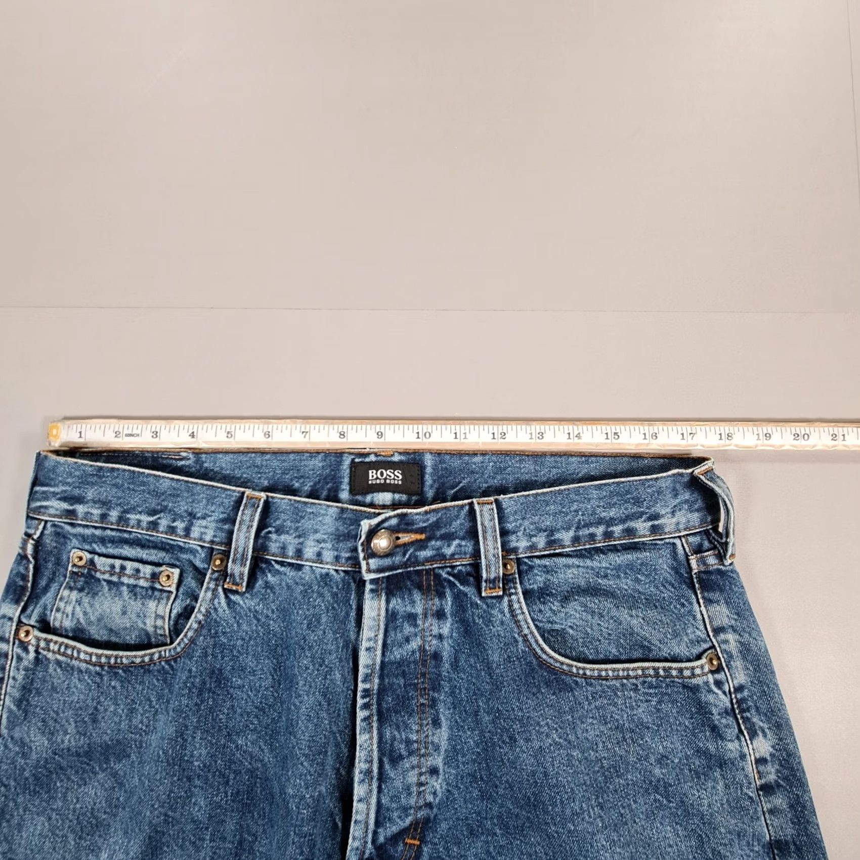 Hugo Boss VINTAGE Hugo Boss Jeans Blue W36 L31 Yukon Straight Leg Denim Jeans Mens Reg 36 31 Blue 5-Pocket Design Buttons Size US 36 / EU 52 - 5 Thumbnail