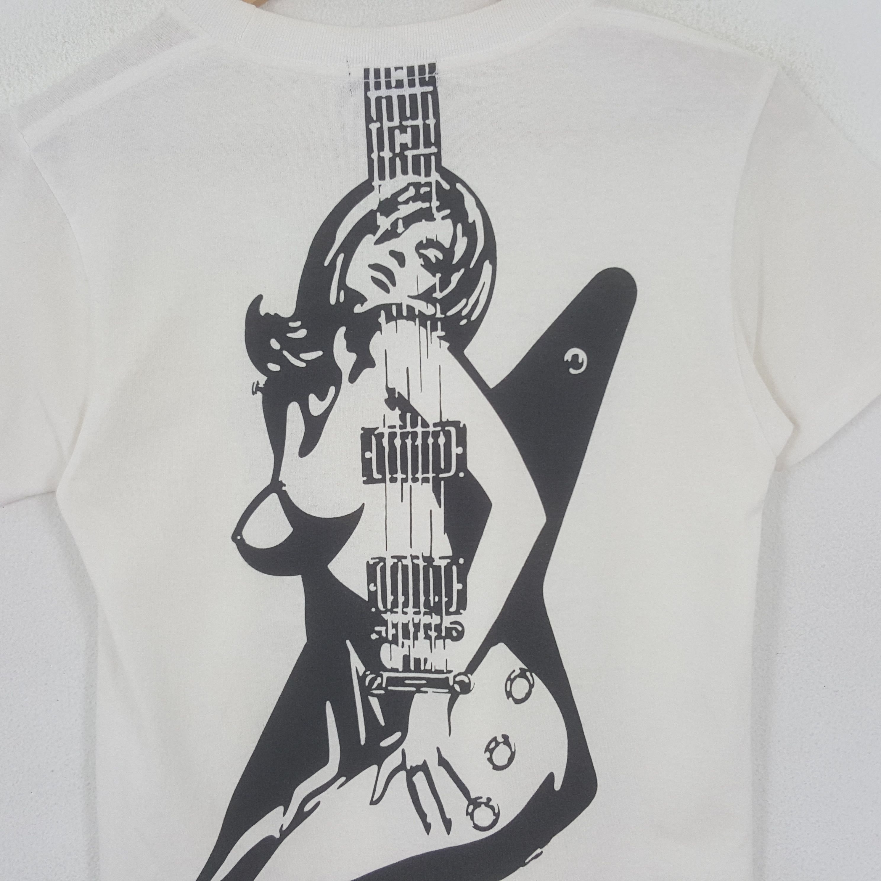 Hysteric Glamour × Japanese Brand × Vintage Vintage Hysteric Glamour Japanese Brand Guitar Girl Tshirt Size S / US 4 / IT 40 - 2 Thumbnail