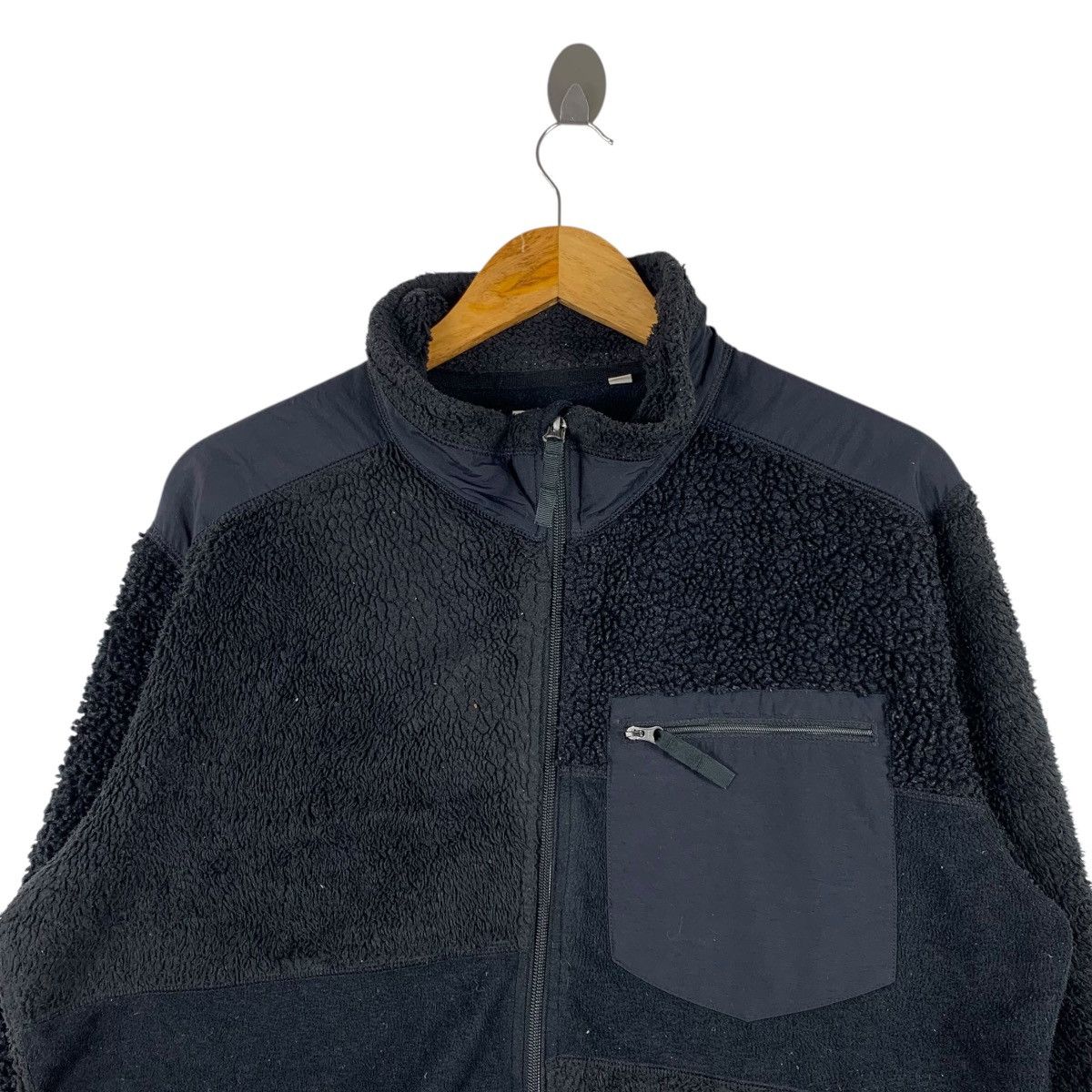 Uniqlo × White Mountaineering WHITE MOUNTAINEERING x UNIQLO Patchwork Sherpa Sweatshirt Size US L / EU 52-54 / 3 - 3 Thumbnail