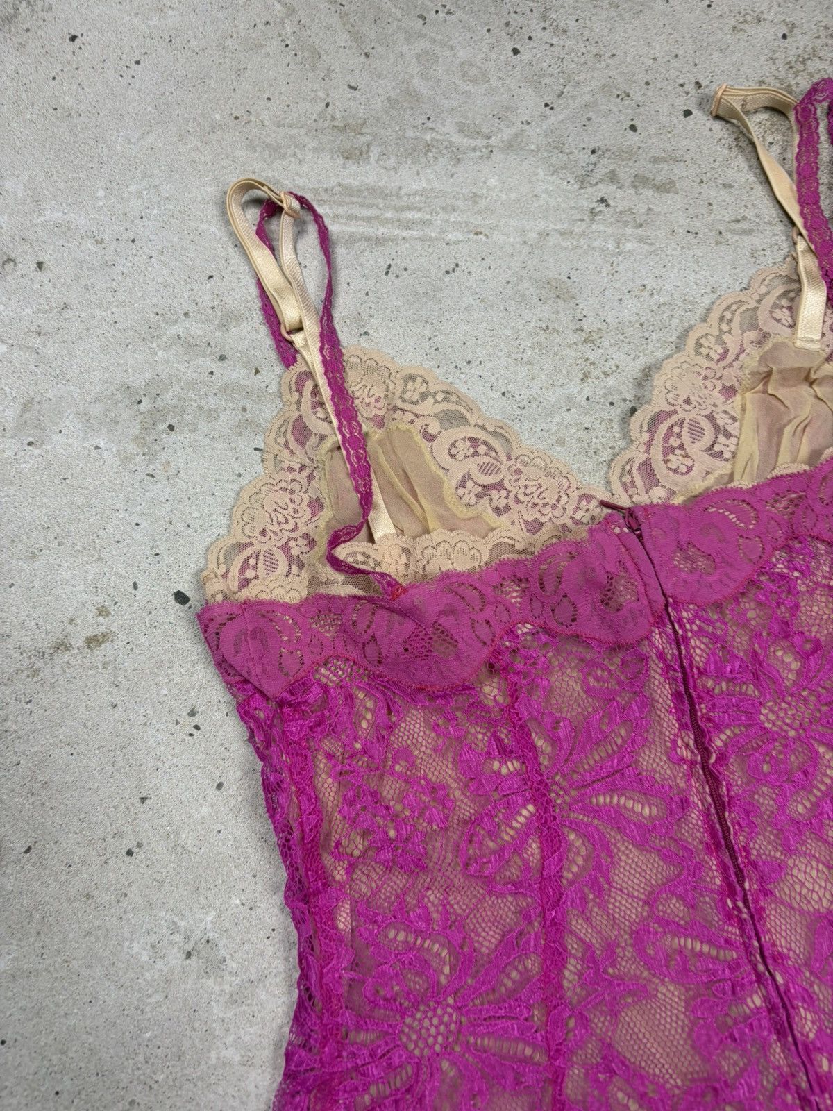 Dolce & Gabbana Vintage 2000s Dolce & Gabbana Pink & Beige Lace Corset Top Size M / US 6-8 / IT 42-44 - 12 Thumbnail