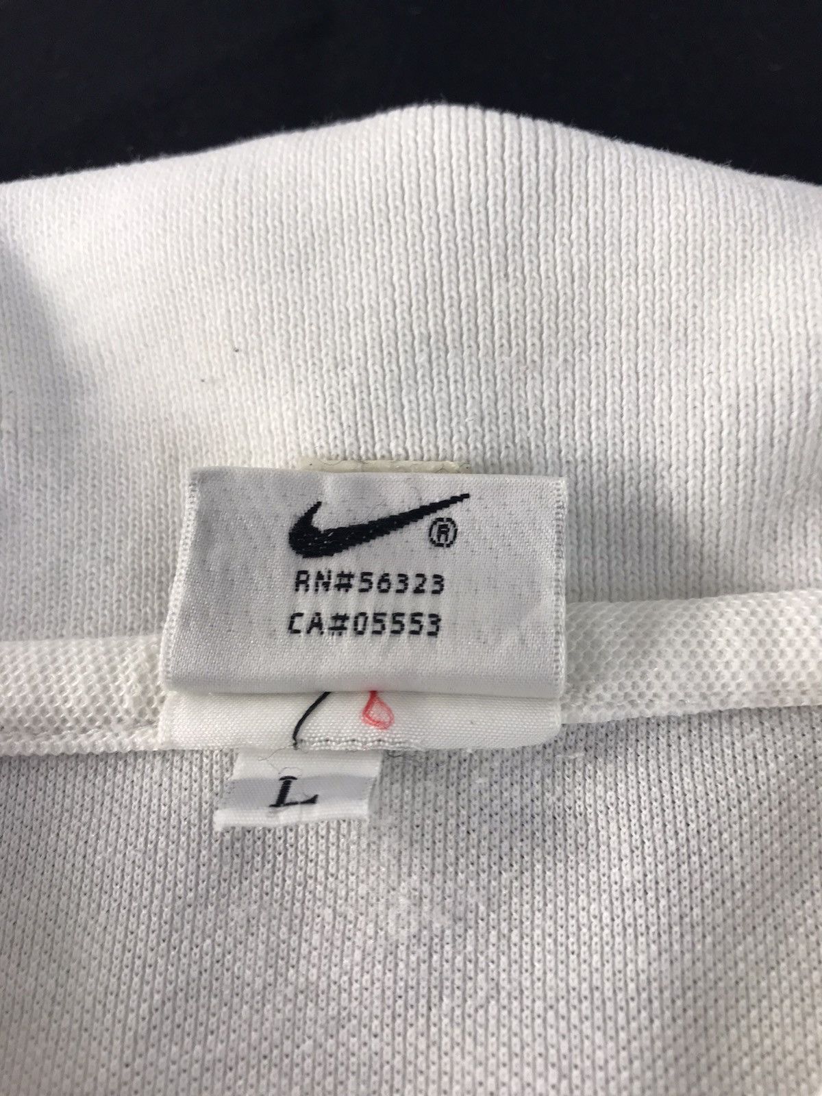 Nike Hype Nike Plain Minimalist Emboidery Logo Design Polo Tee Size US L / EU 52-54 / 3 - 6 Thumbnail