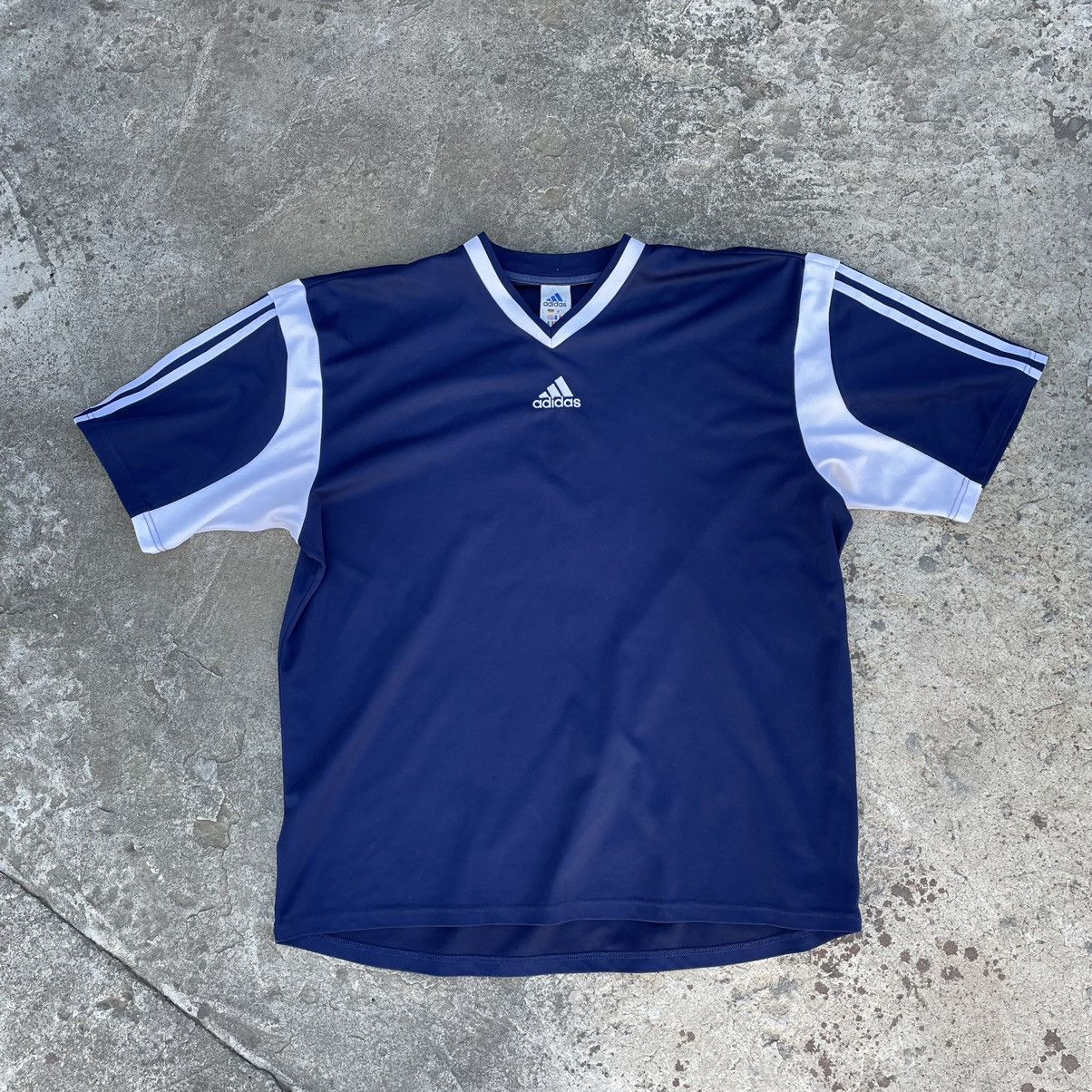 Adidas Adidas T-shirts Vintage Central Logo V Neck Y2K 90s USA Size US XL / EU 56 / 4 - 1 Thumbnail